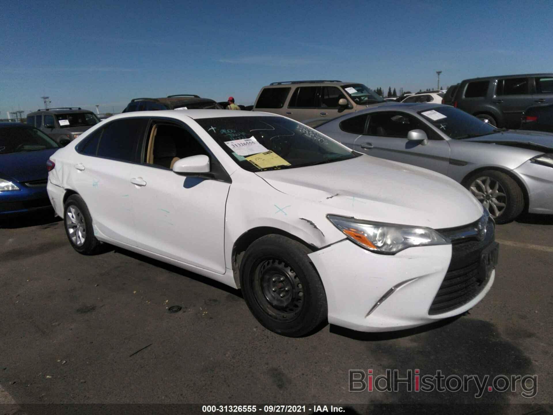 Photo 4T4BF1FK9FR483691 - TOYOTA CAMRY 2015