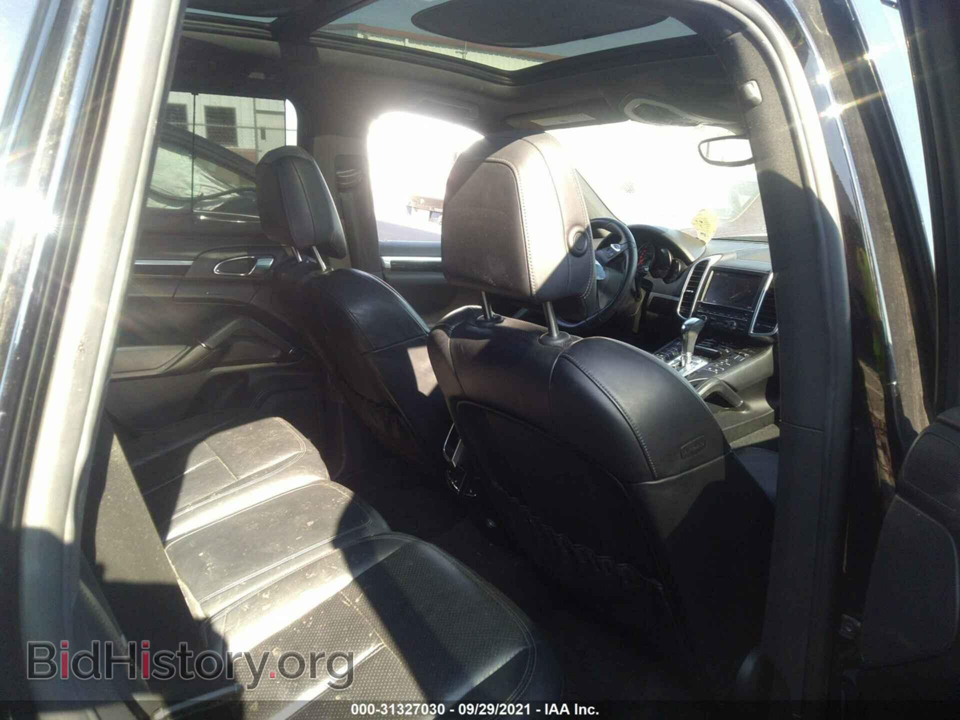 2011 PORSCHE CAYENNE - VIN: WP1AA2A24BLA03898 - Фото 8