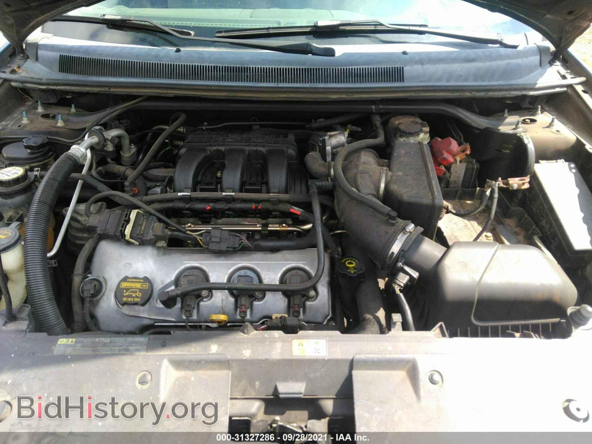 2008 FORD TAURUS X - VIN: 1FMDK02W98GA41397 - Фото 10