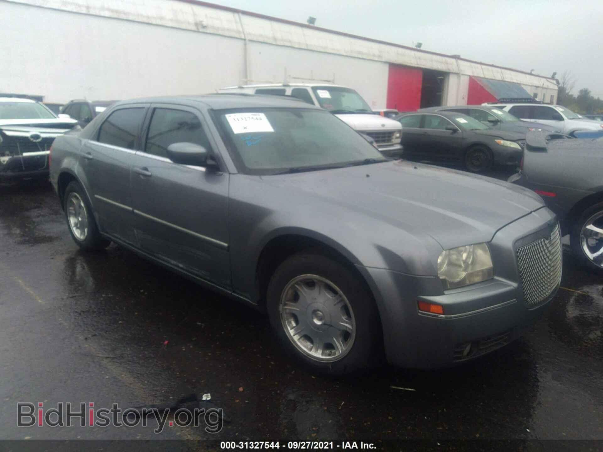 Фотография 2C3KA53GX6H206558 - CHRYSLER 300 2006