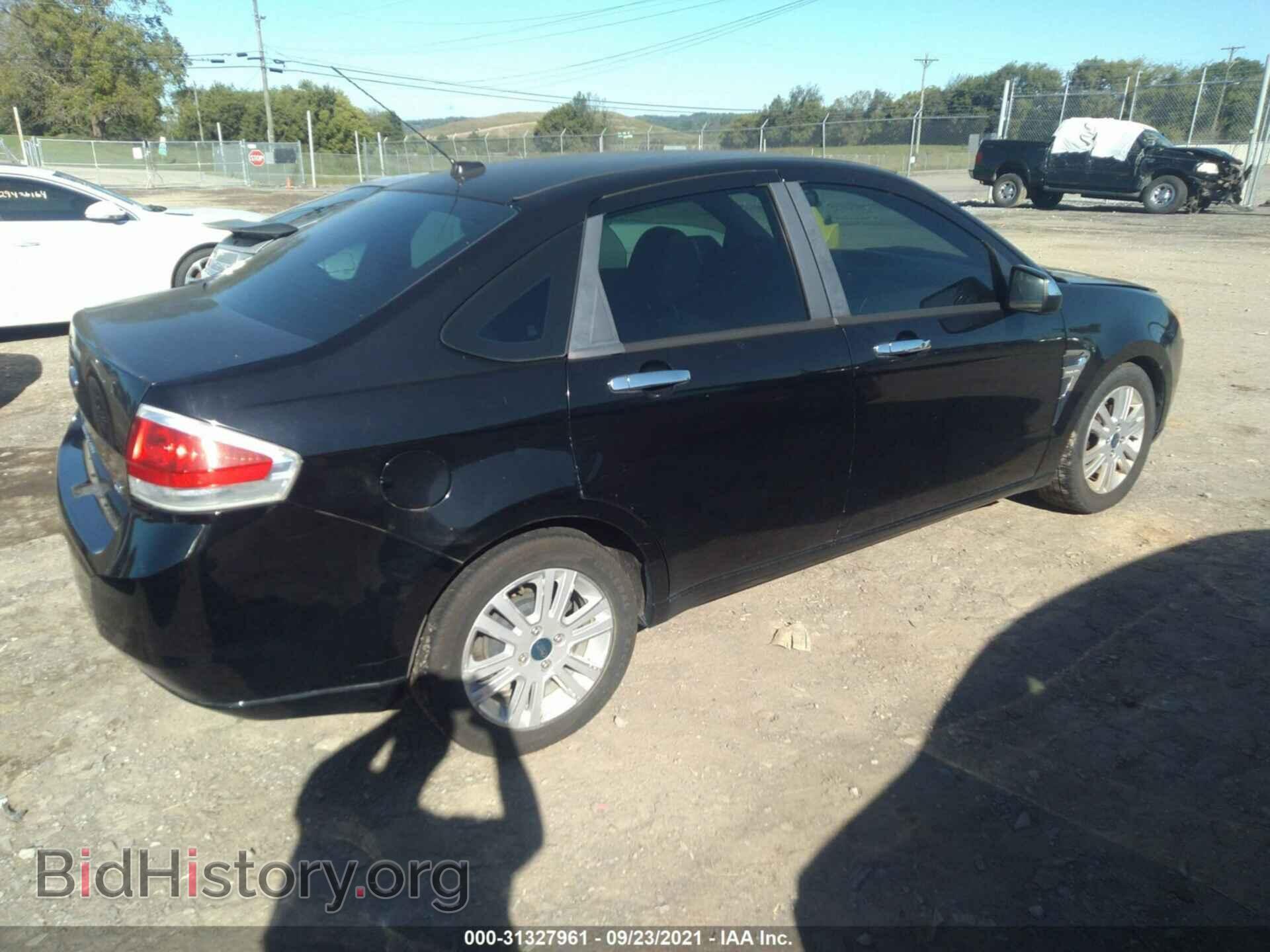 2008 FORD FOCUS - VIN: 1FAHP35N18W248129 - Фото 4