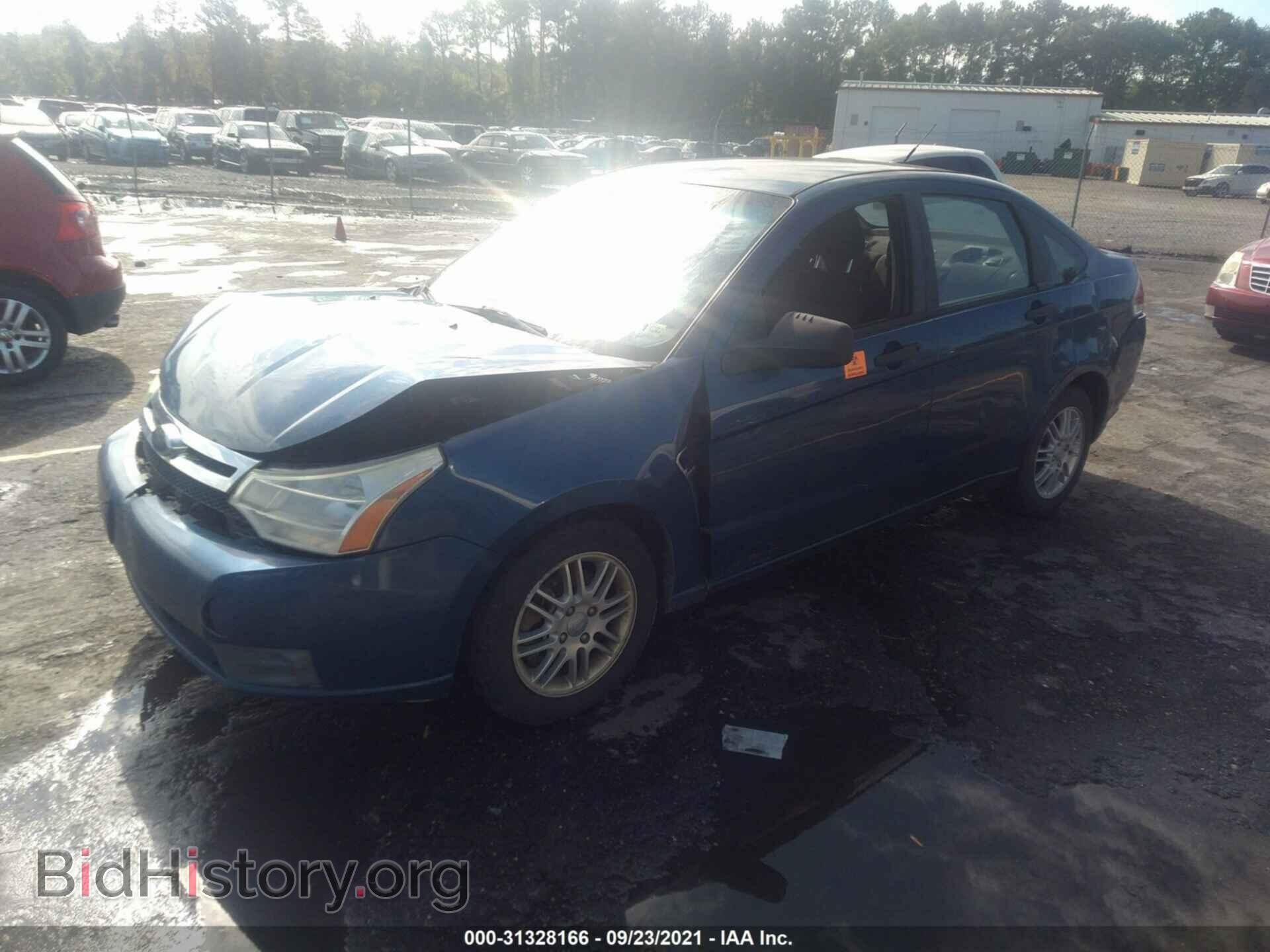 2008 FORD FOCUS - VIN: 1FAHP35N98W207800 - Фото 2