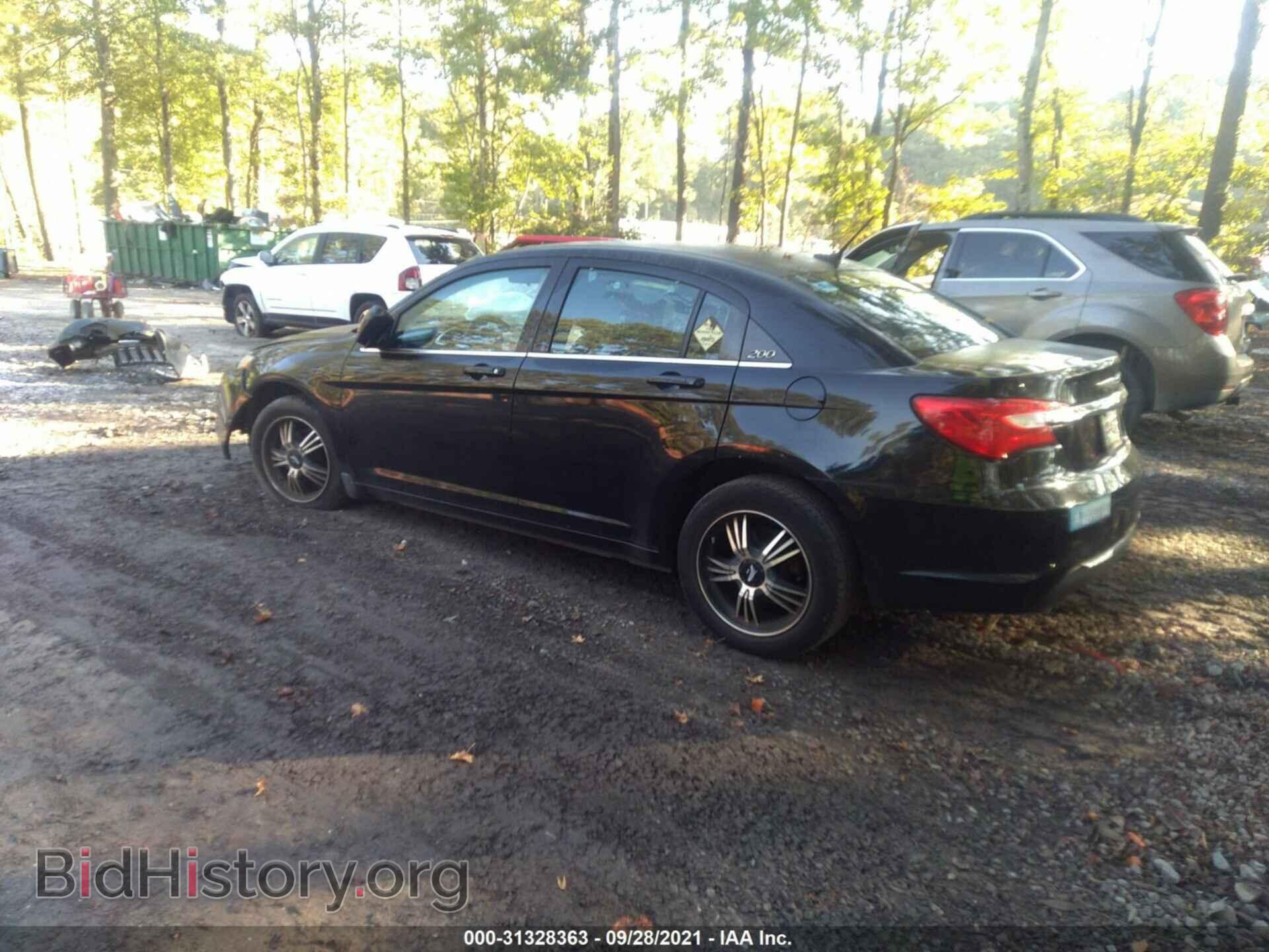 2013 CHRYSLER 200 - VIN: 1C3CCBAG2DN722188 - Фото 3