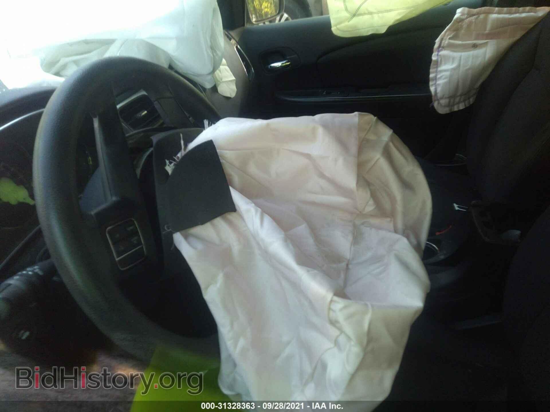 2013 CHRYSLER 200 - VIN: 1C3CCBAG2DN722188 - Фото 5