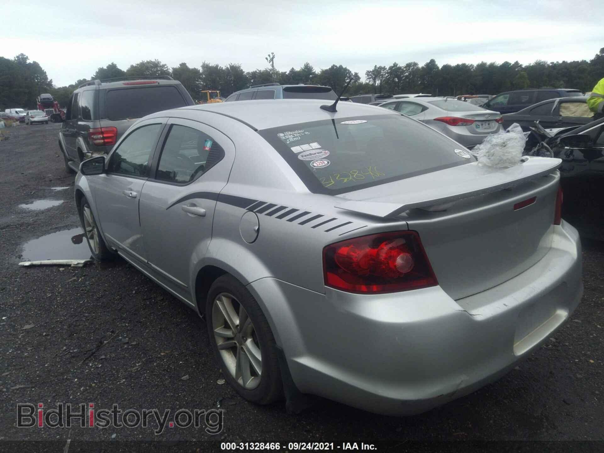 2011 DODGE AVENGER - VIN: 1B3BD1FG2BN584612 - Фото 3