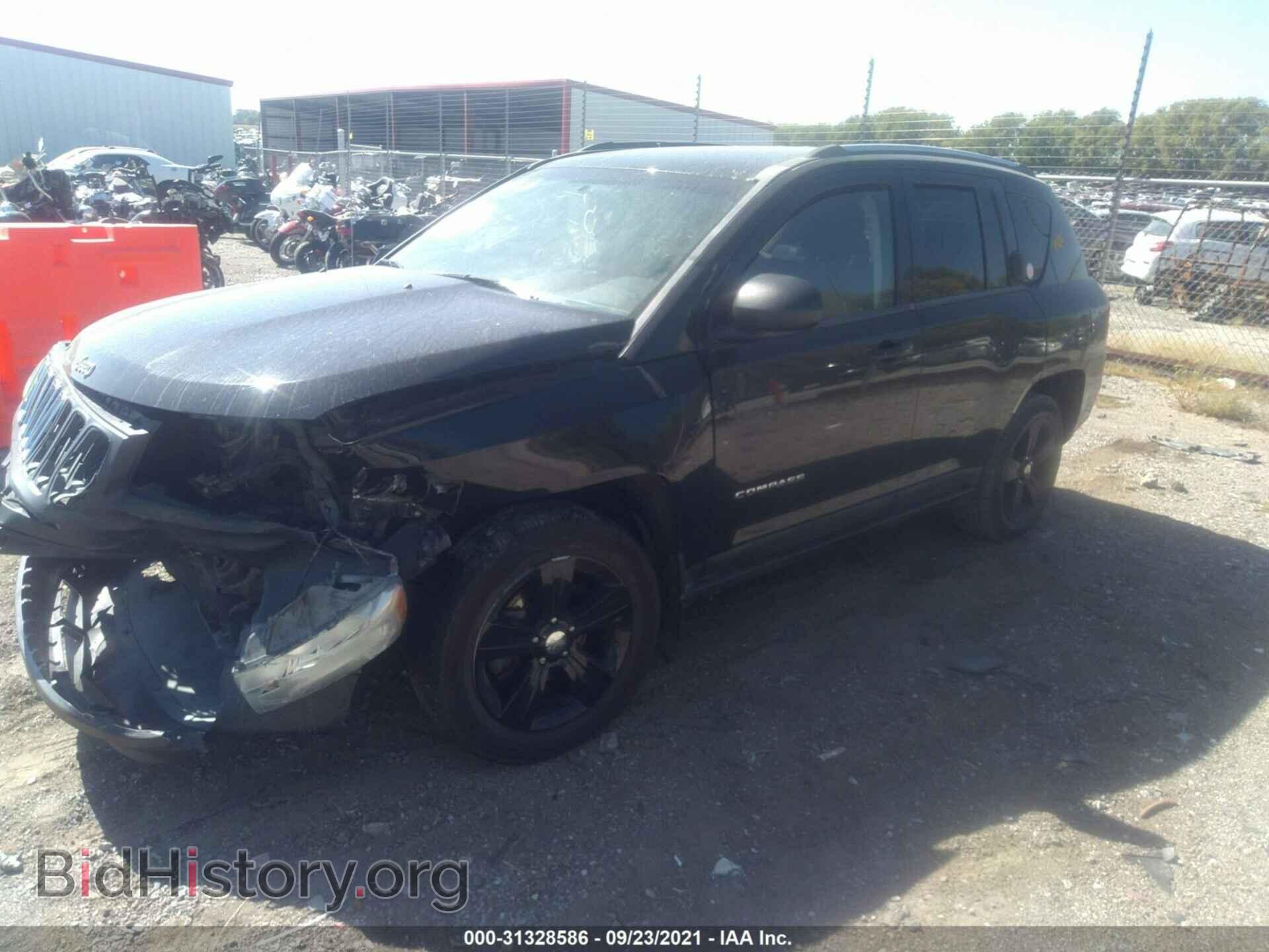 2012 JEEP COMPASS - VIN: 1C4NJDEBXCD604429 - Photo 2