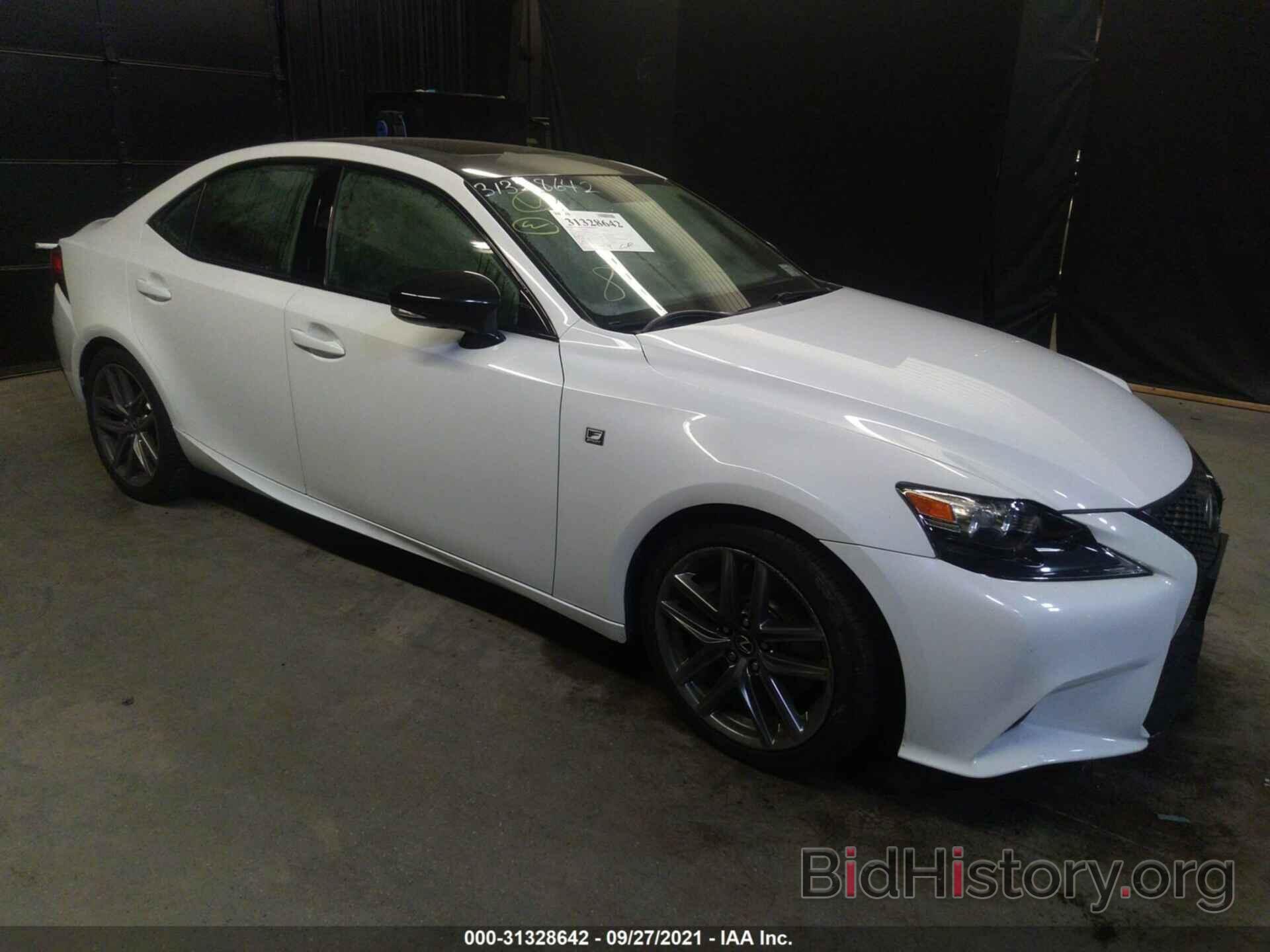 Photo JTHBE1D23G5025577 - LEXUS IS 350 2016