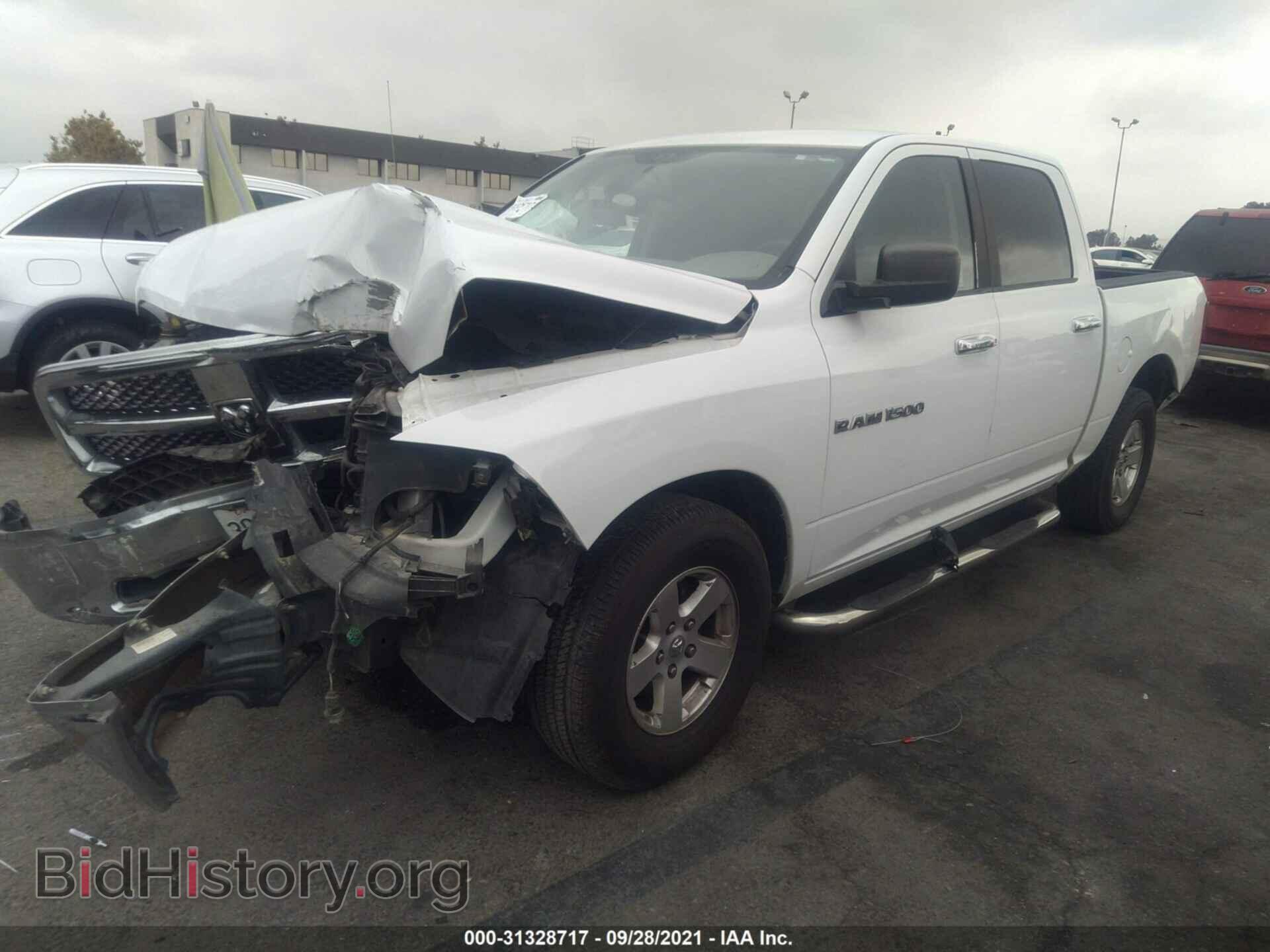 2011 RAM 1500 - VIN: 1D7RB1CP7BS523769 - Фото 2