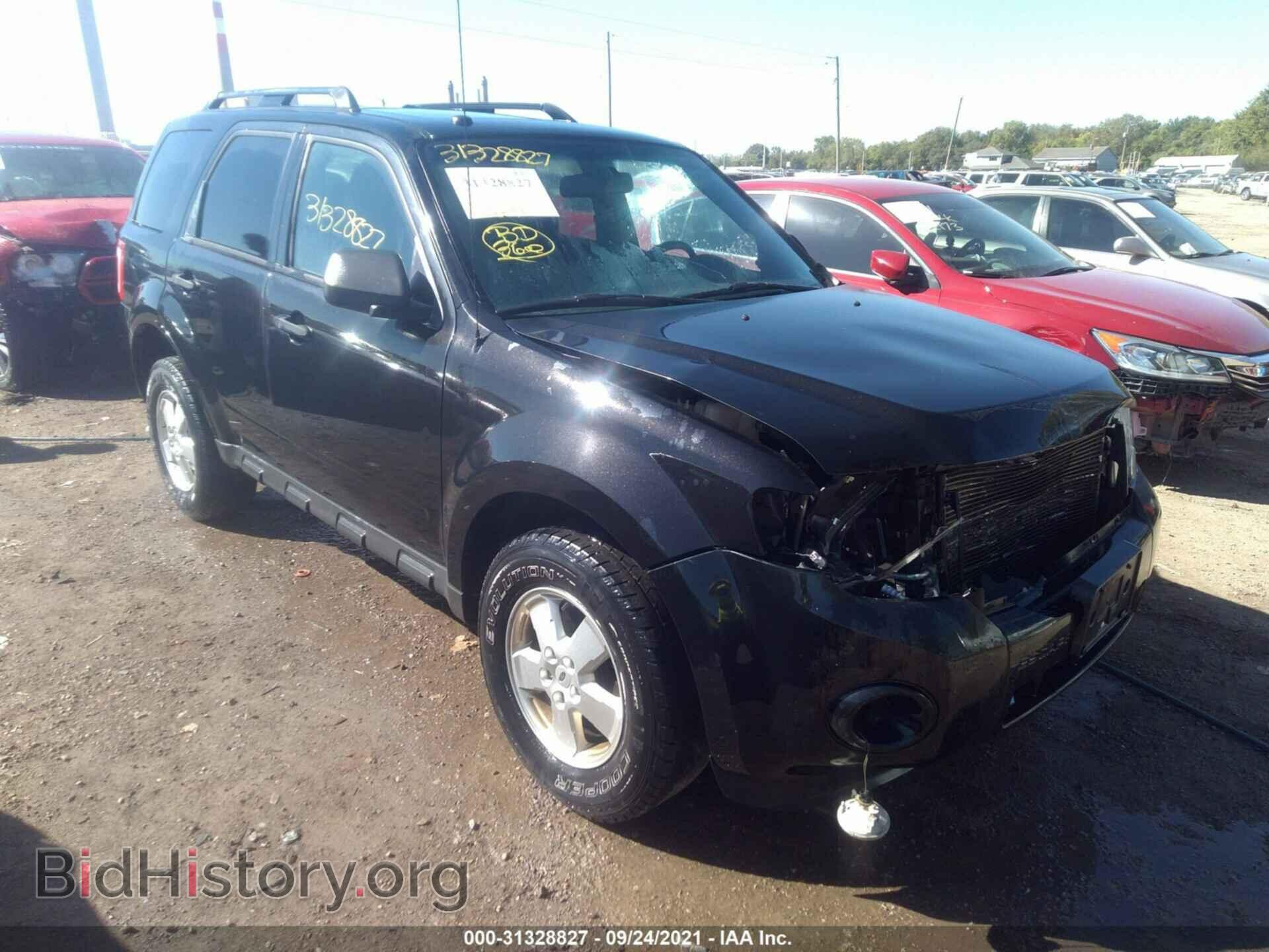 Фотография 1FMCU0D72BKB23410 - FORD ESCAPE 2011