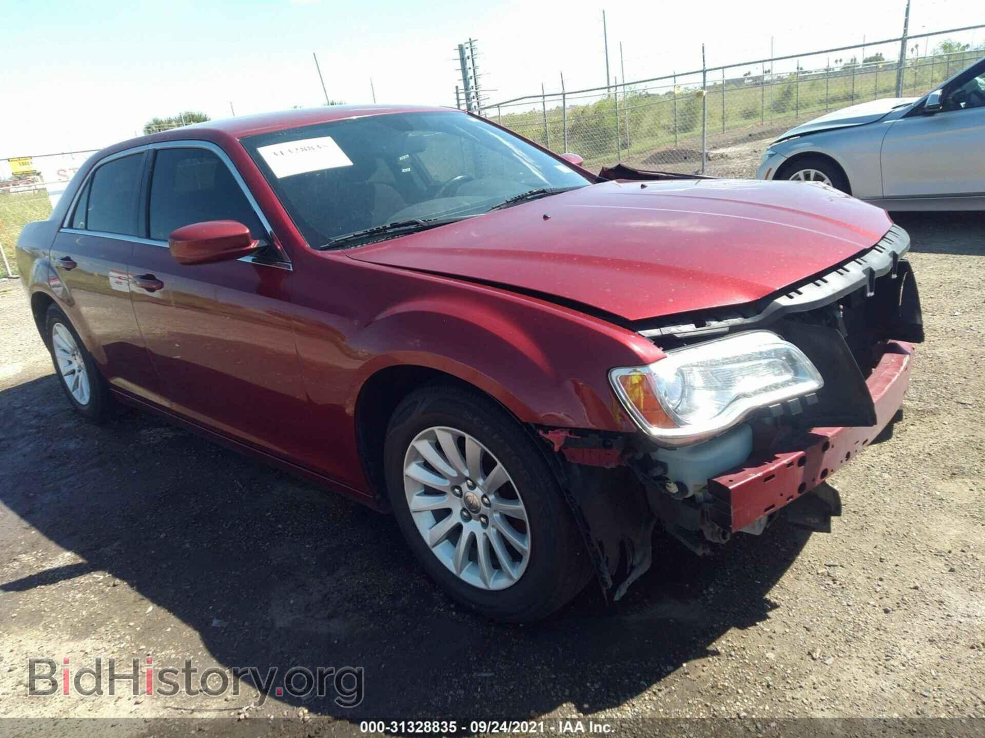 Фотография 2C3CCAAG2CH132820 - CHRYSLER 300 2012