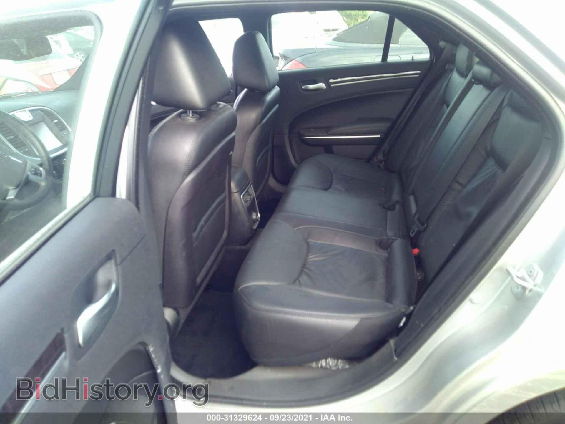 2011 CHRYSLER 300 - VIN: 2C3CA5CG8BH614099 - Фото 8