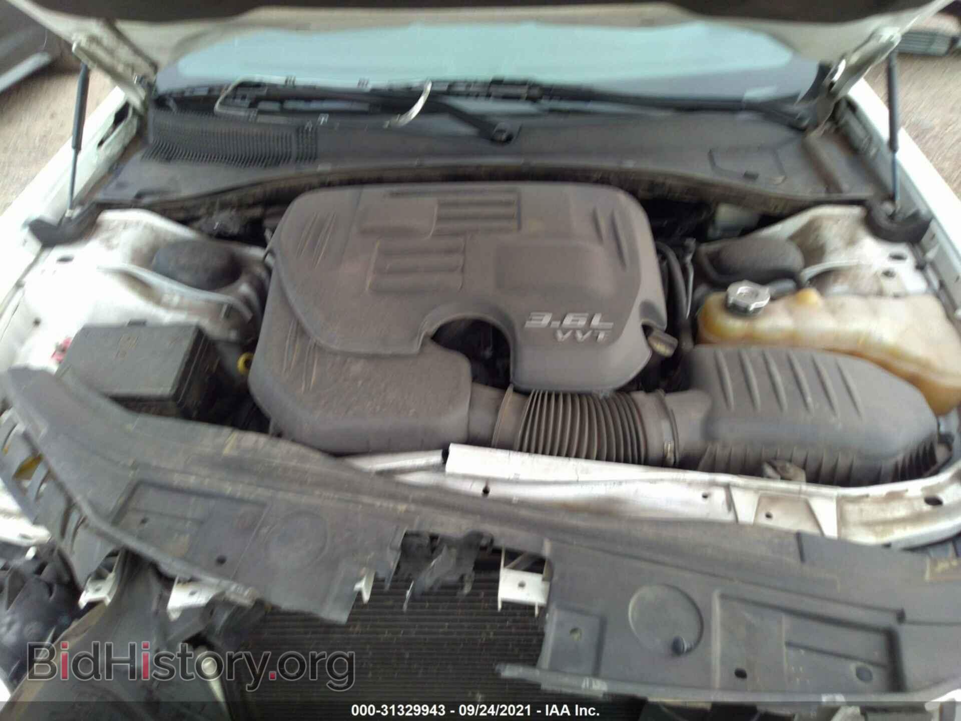 2013 CHRYSLER 300 - VIN: 2C3CCAEGXDH621140 - Фото 10