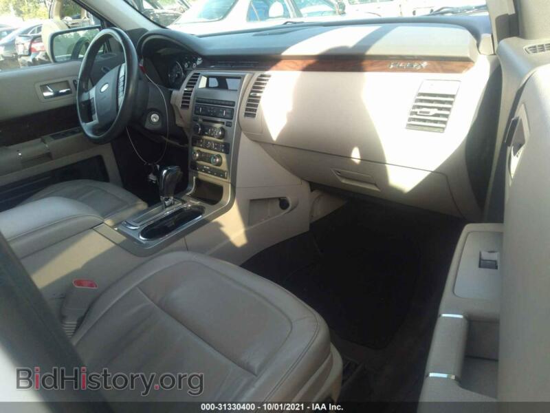 2011 Ford FLEX (VIN 2FMGK5CC8BBD37315) — фото 5 из 12