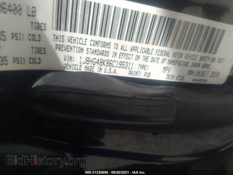2006 Jeep COMMANDER (VIN 1J8HG48K86C195311) — photo 9 of 11