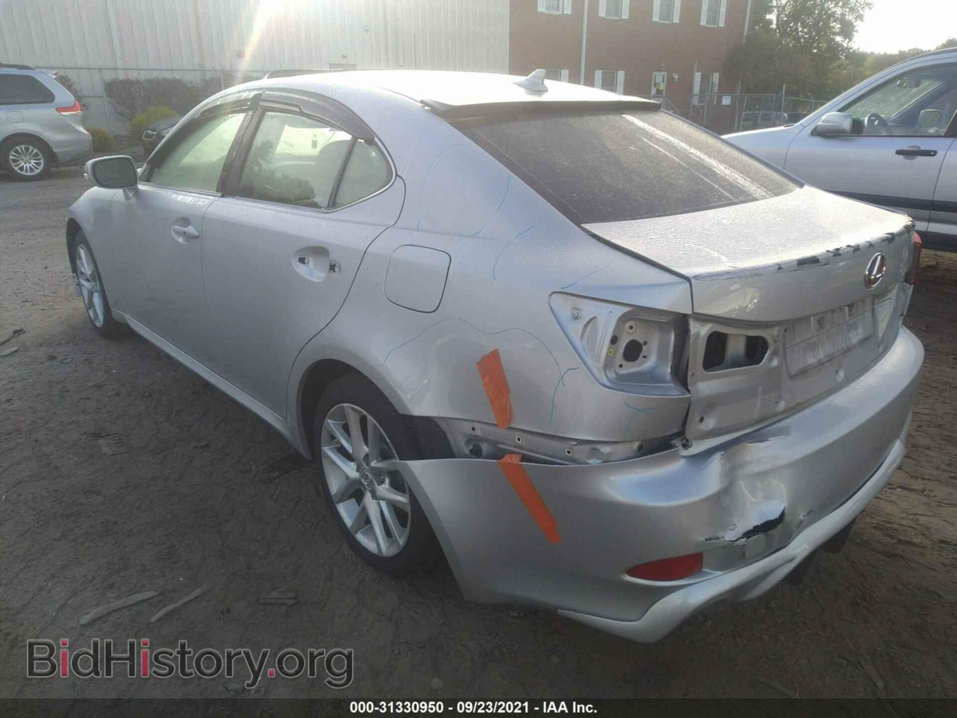 2011 LEXUS IS 350 - VIN: JTHCE5C21B5000439 - Photo 3