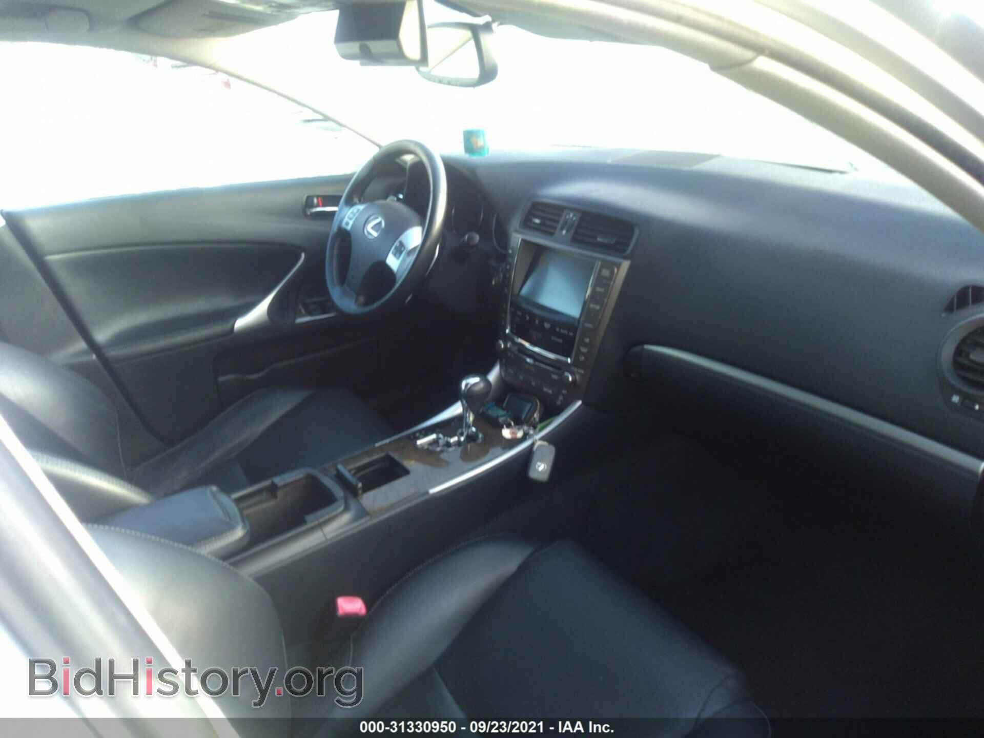2011 LEXUS IS 350 - VIN: JTHCE5C21B5000439 - Photo 5