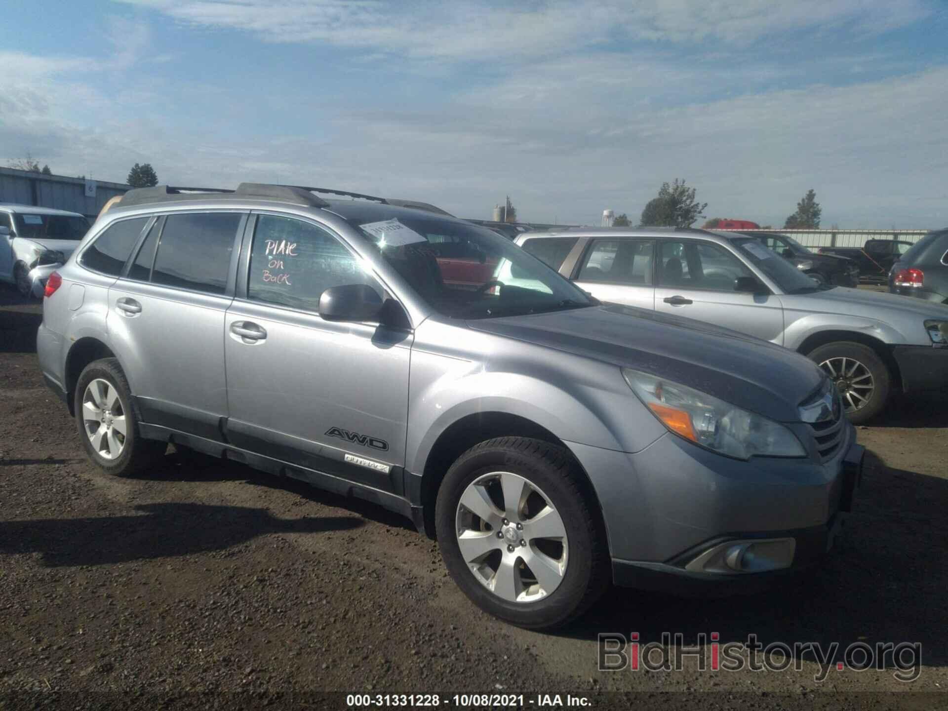 Photo 4S4BRBGC2B1325669 - SUBARU OUTBACK 2011