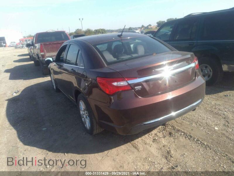 2013 Chrysler 200 (VIN 1C3CCBAB1DN641087) — фото 3 из 11