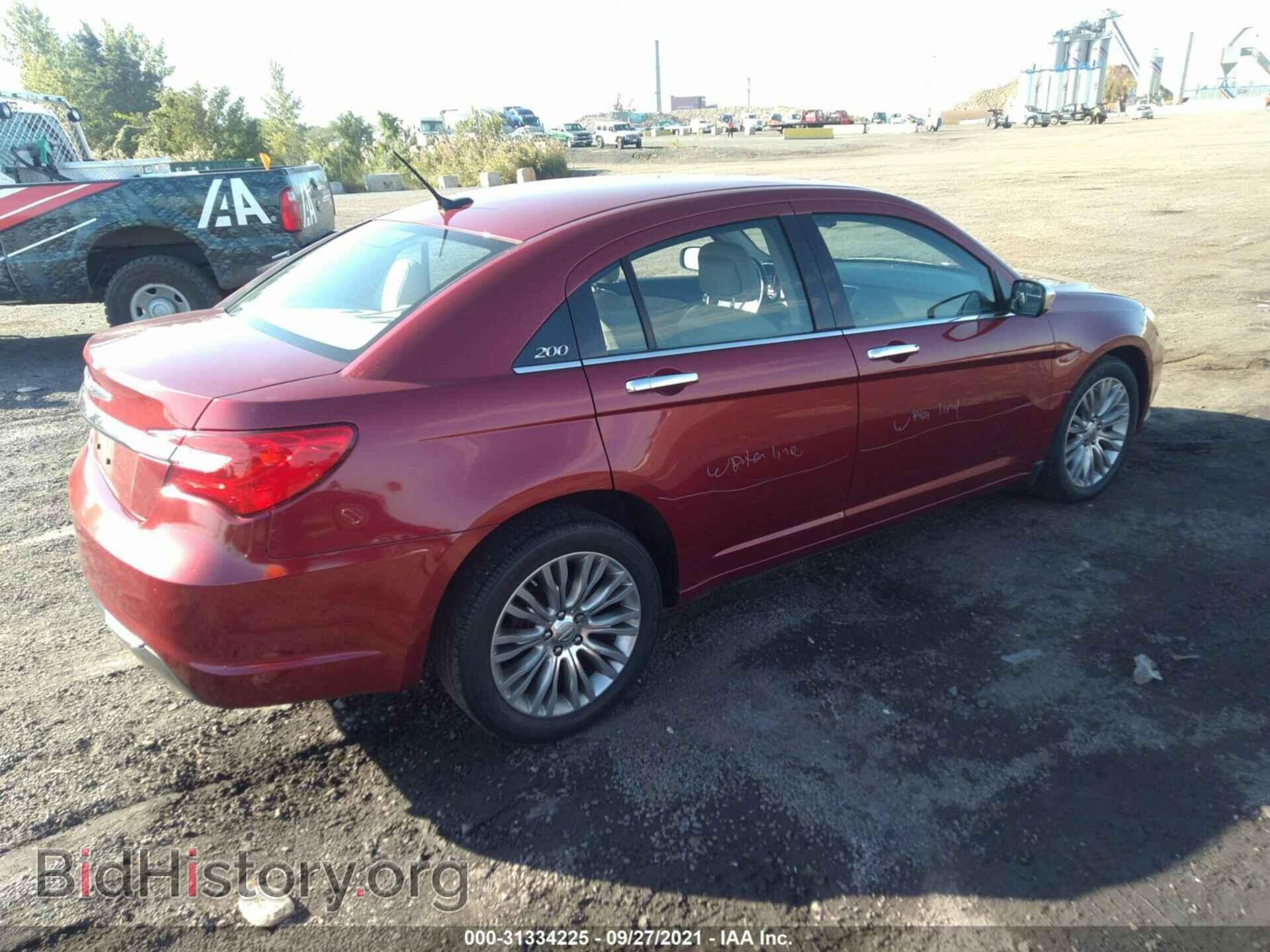2012 CHRYSLER 200 - VIN: 1C3CCBCB1CN308108 - Фото 4