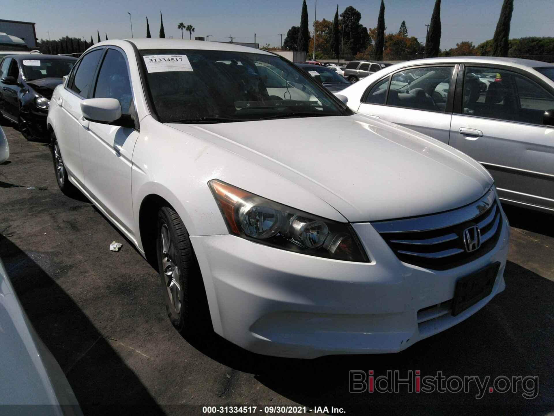 Photo 1HGCP2F69CA001082 - HONDA ACCORD SDN 2012