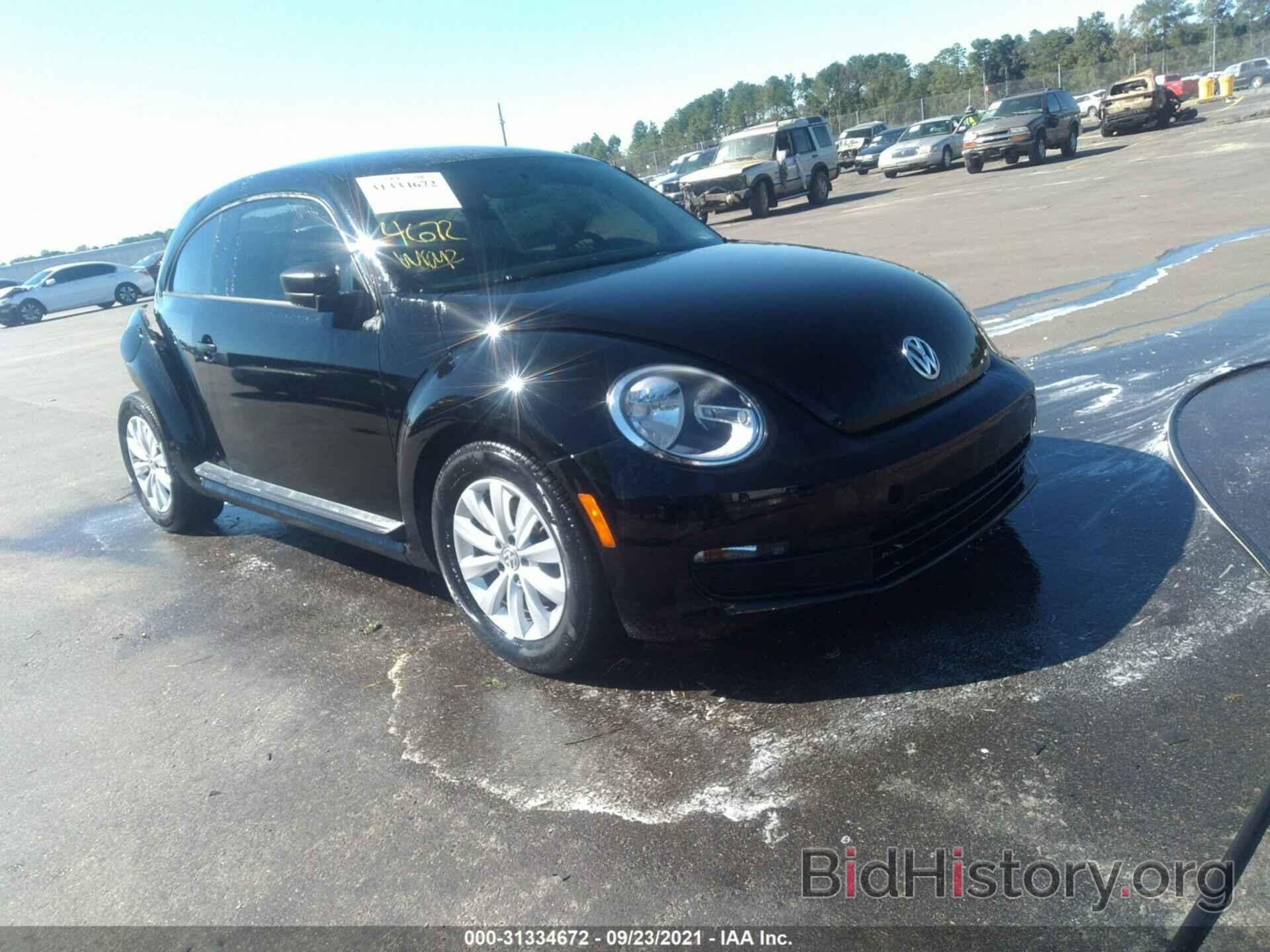 Photo 3VWFP7AT4DM630434 - VOLKSWAGEN BEETLE COUPE 2013