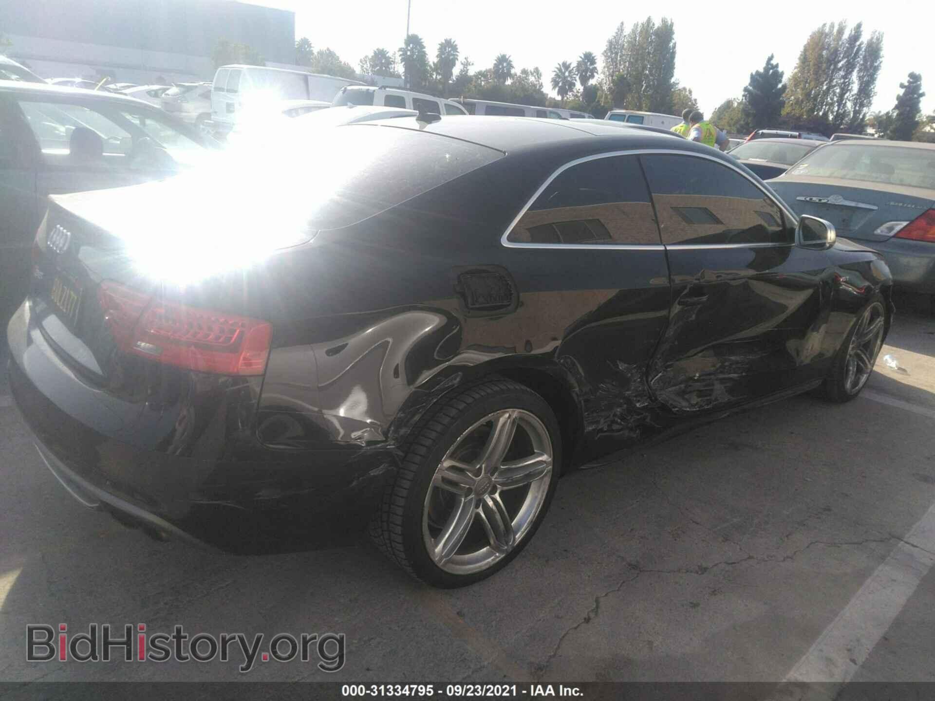 2013 AUDI S5 - VIN: WAUCGAFRXDA069361 - Фото 4