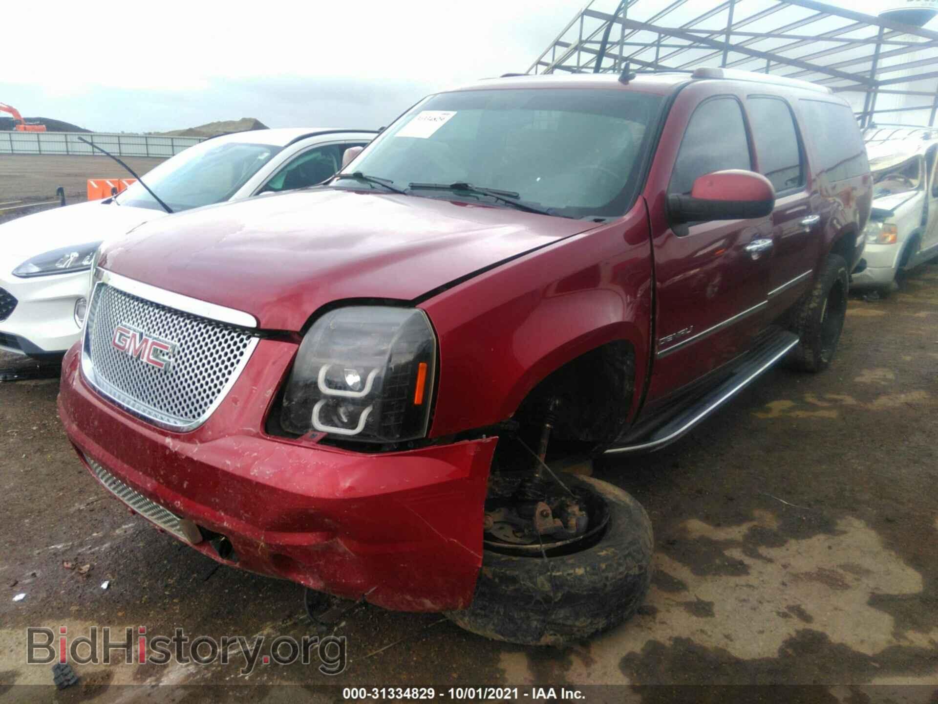 2011 GMC YUKON XL - VIN: 1GKS2MEF1BR158132 - Фото 2
