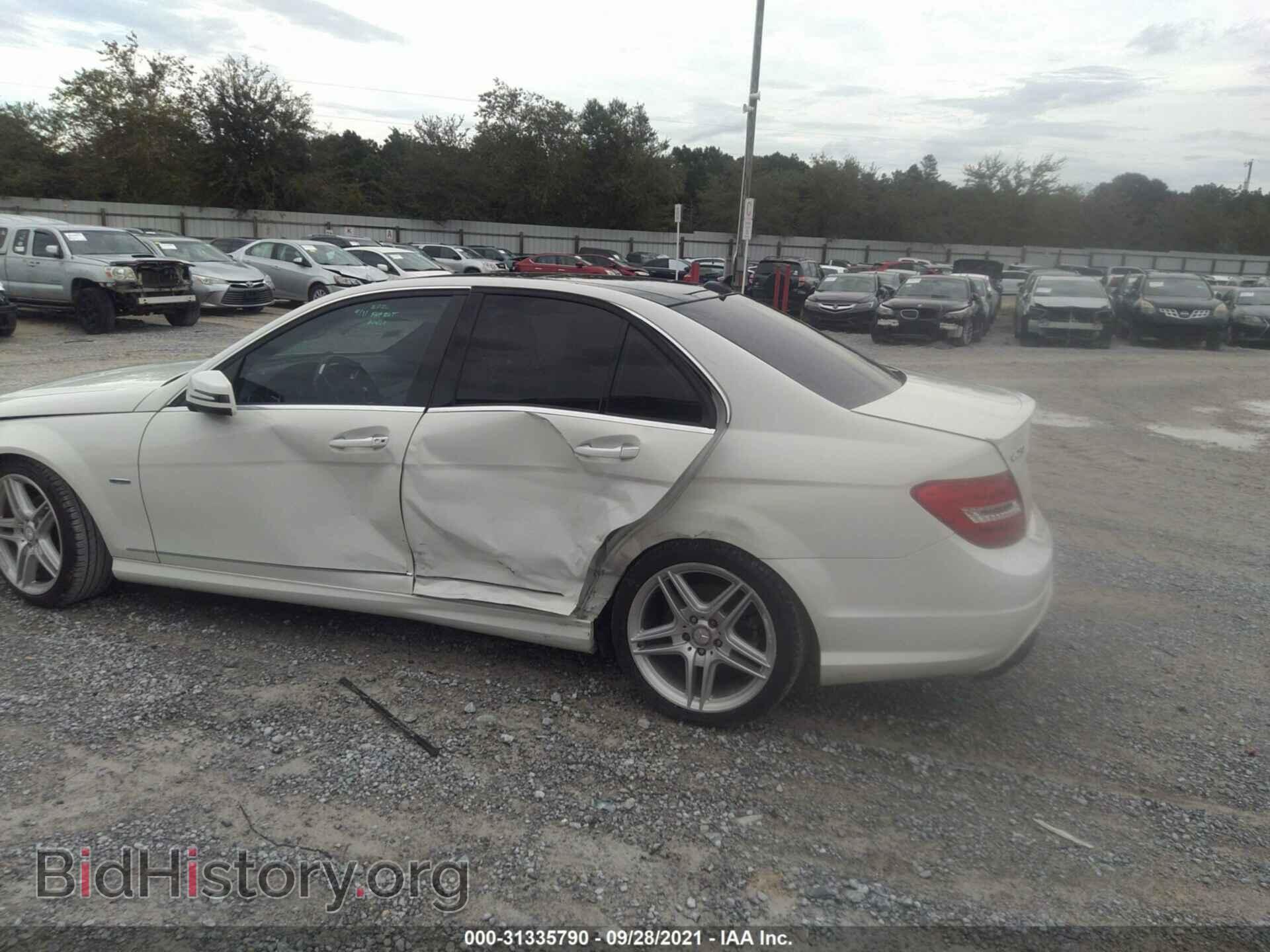 2012 MERCEDES-BENZ C-CLASS - VIN: WDDGF4HB8CA601901 - Фото 6