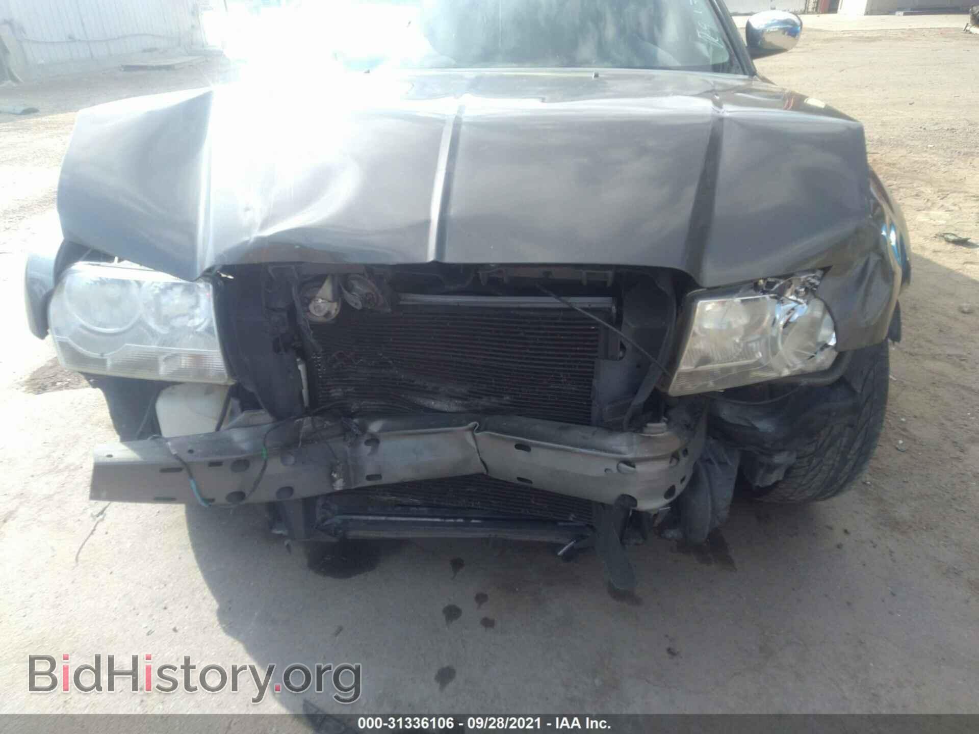 2010 CHRYSLER 300 - VIN: 2C3CA5CV7AH164751 - Фото 6