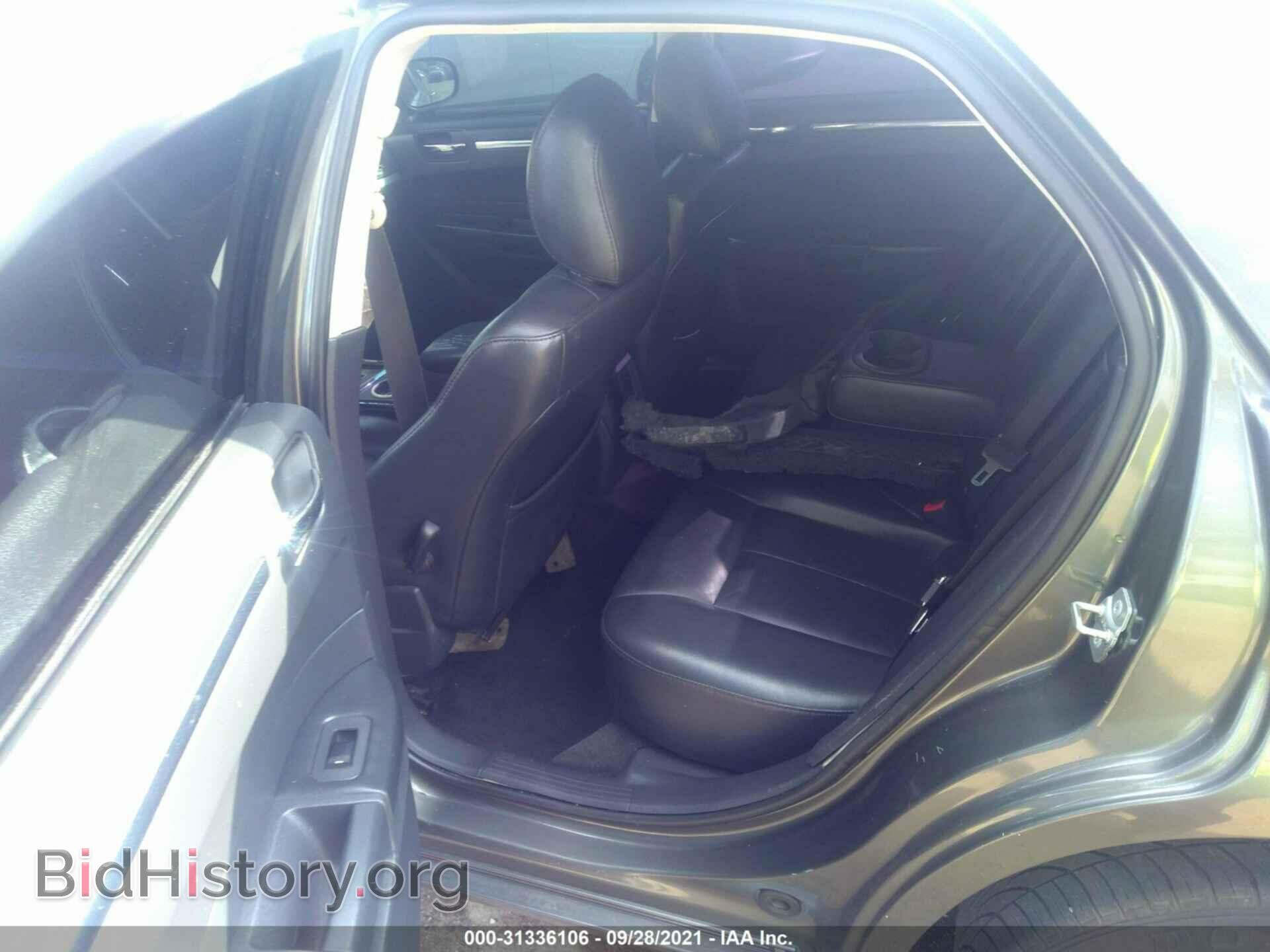 2010 CHRYSLER 300 - VIN: 2C3CA5CV7AH164751 - Фото 8