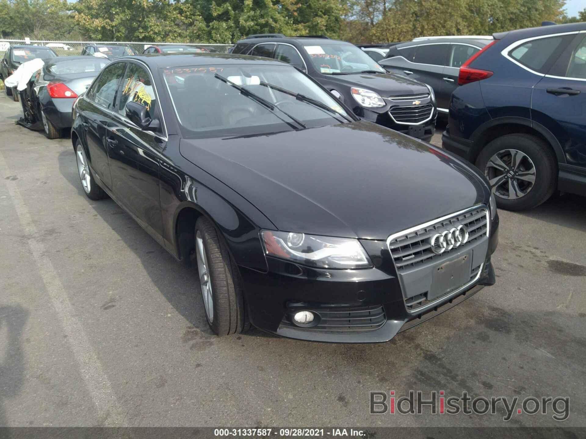 Photo WAUBFAFL7CN000256 - AUDI A4 2012