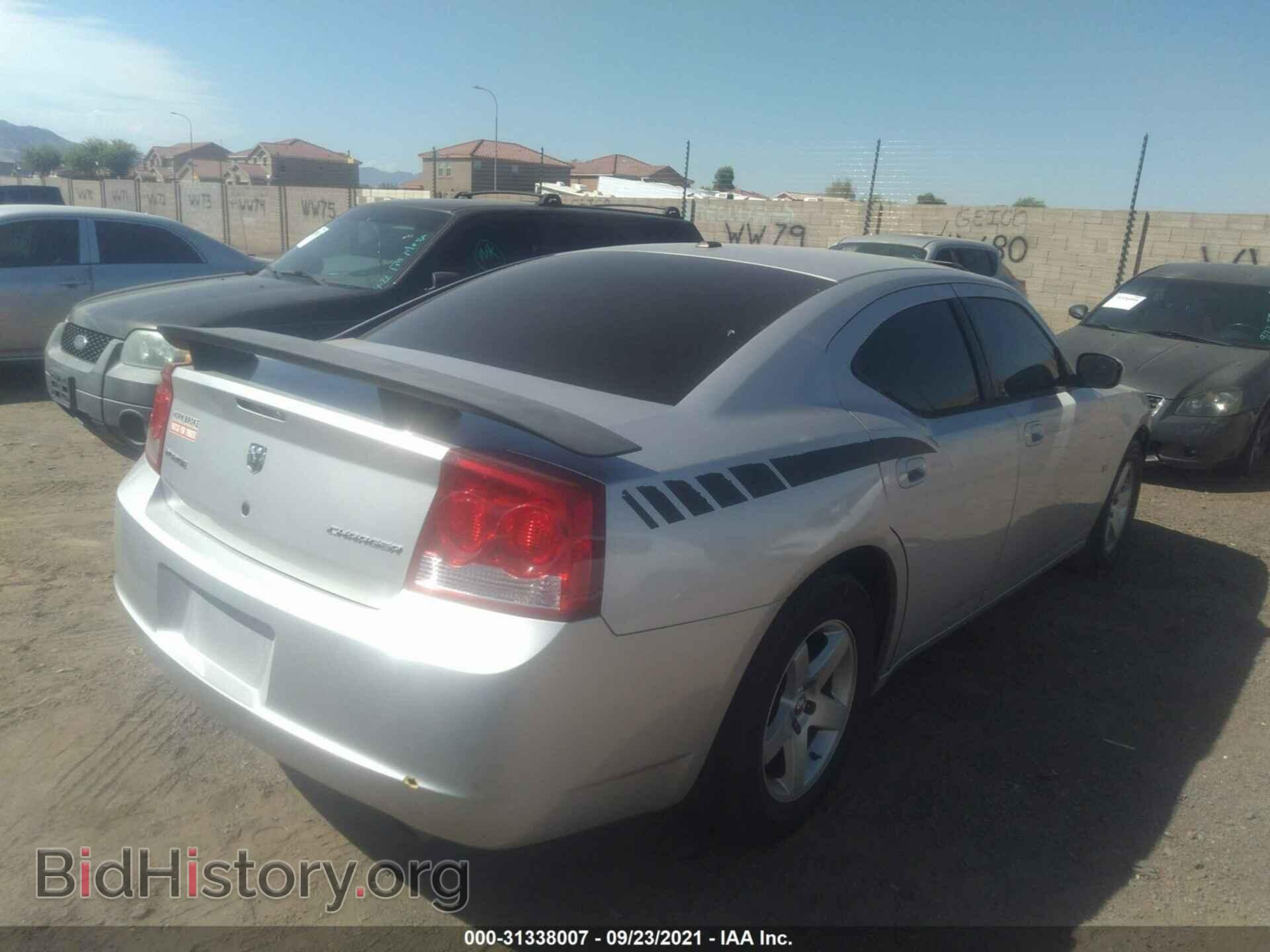 2010 DODGE CHARGER - VIN: 2B3CA2CV8AH251229 - Фото 4