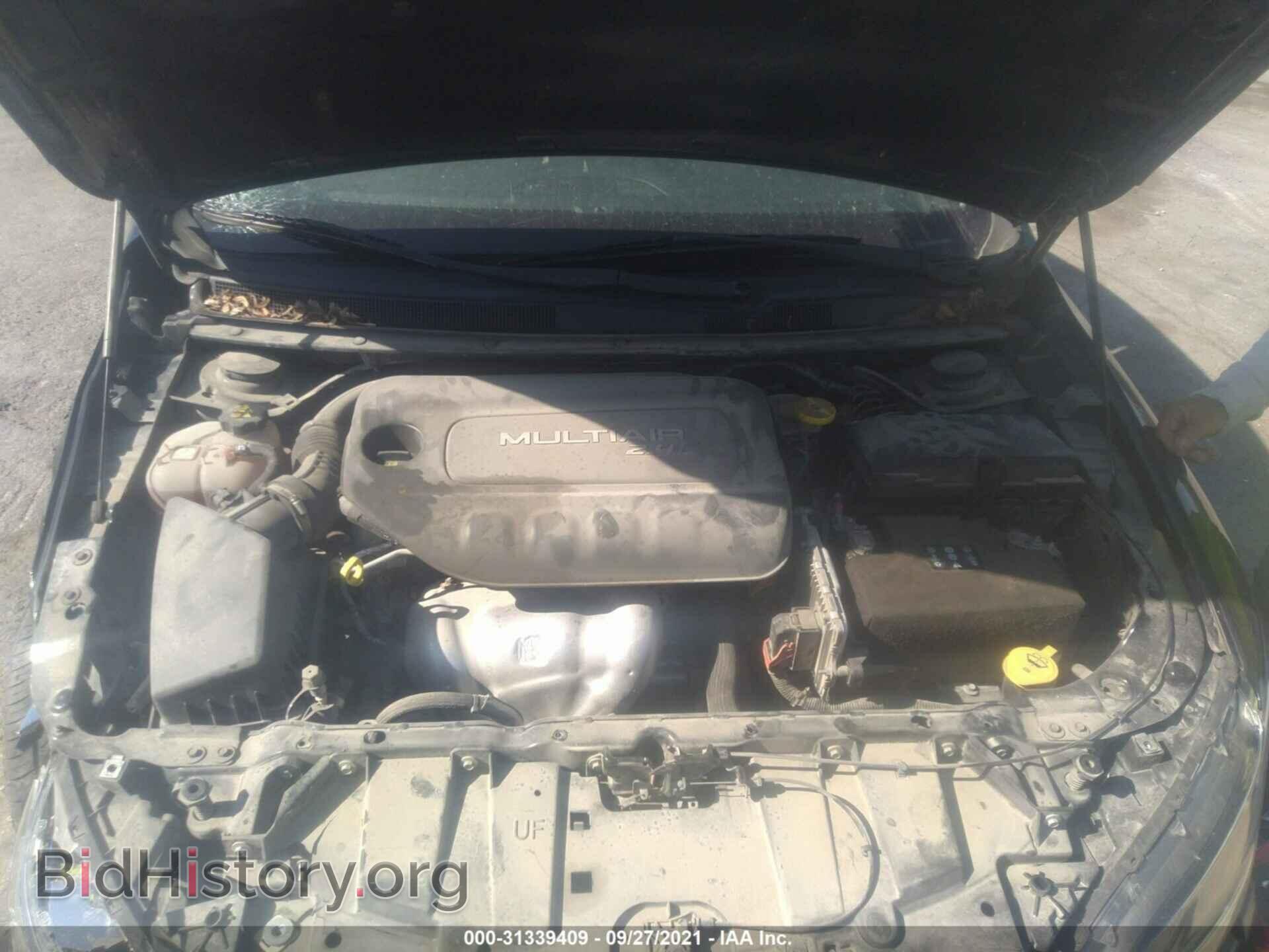 2016 CHRYSLER 200 - VIN: 1C3CCCABXGN108889 - Фото 10