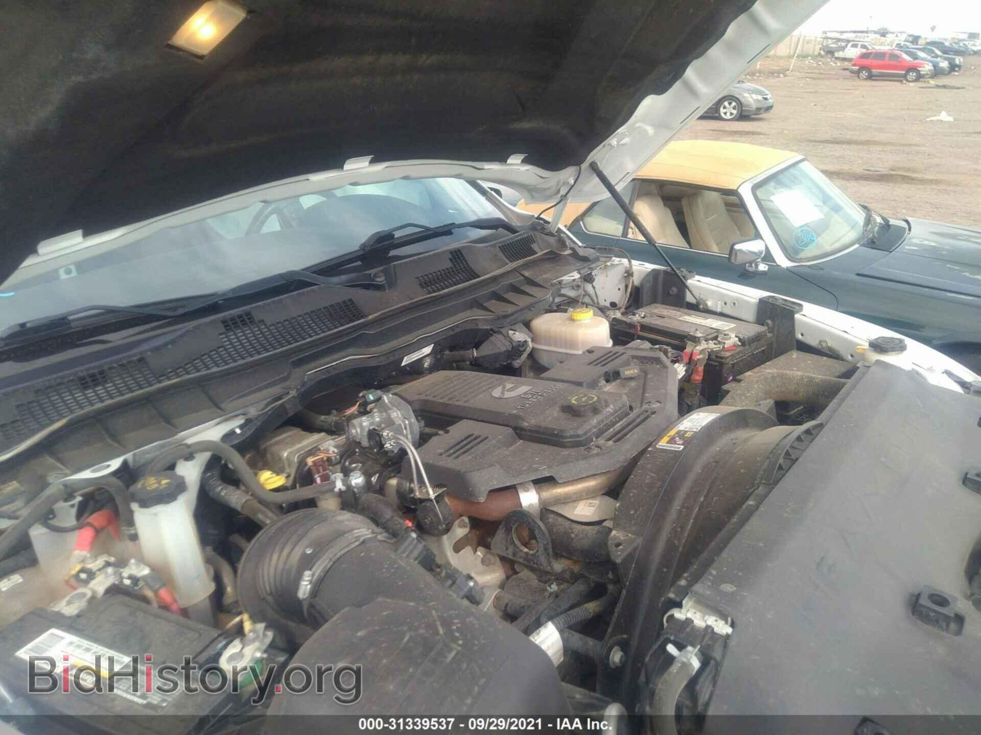 2017 RAM 2500 - VIN: 3C6UR5FL8HG725575 - Фото 10