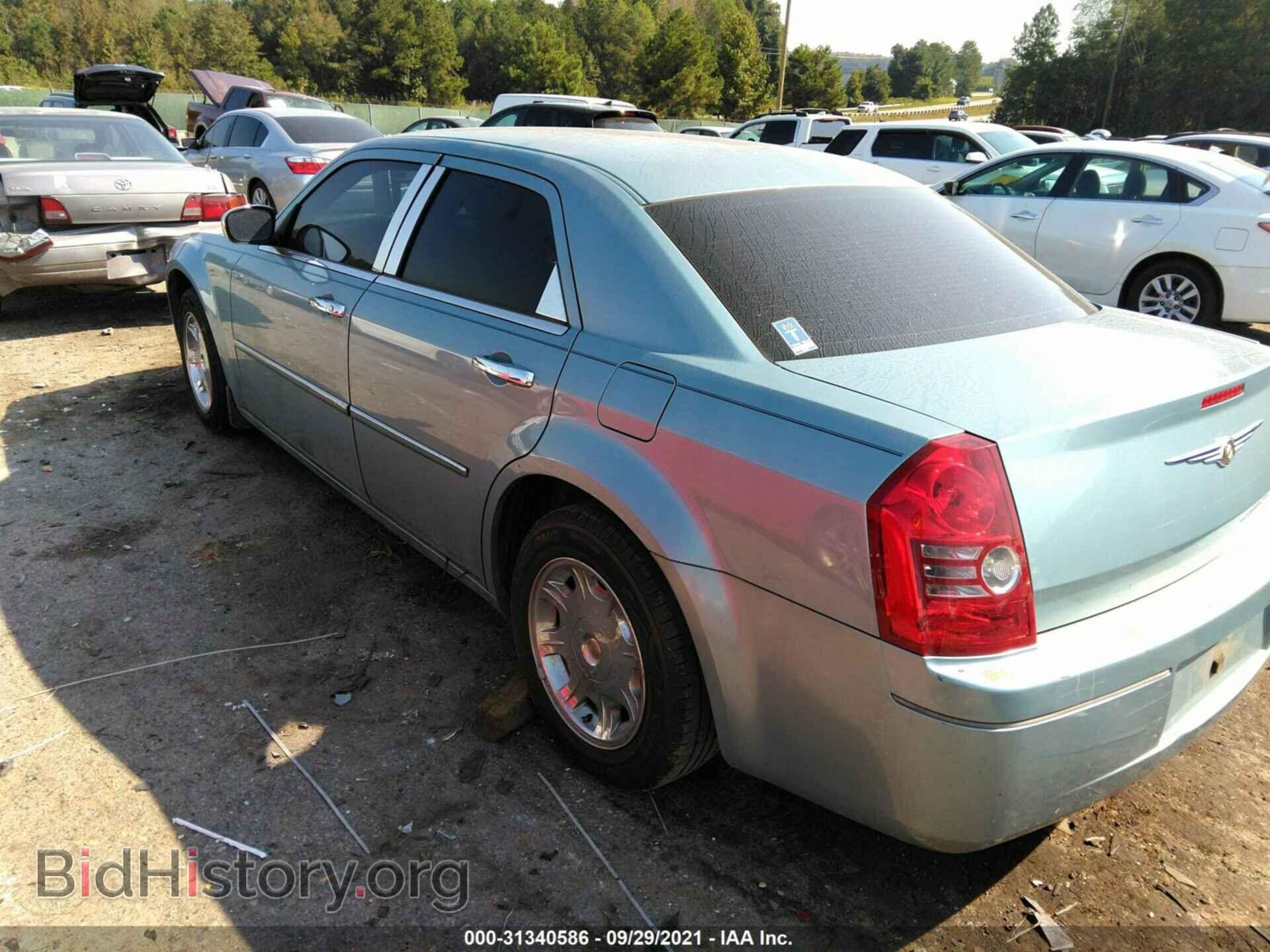 2009 CHRYSLER 300 - VIN: 2C3KA43D59H514371 - Фото 3