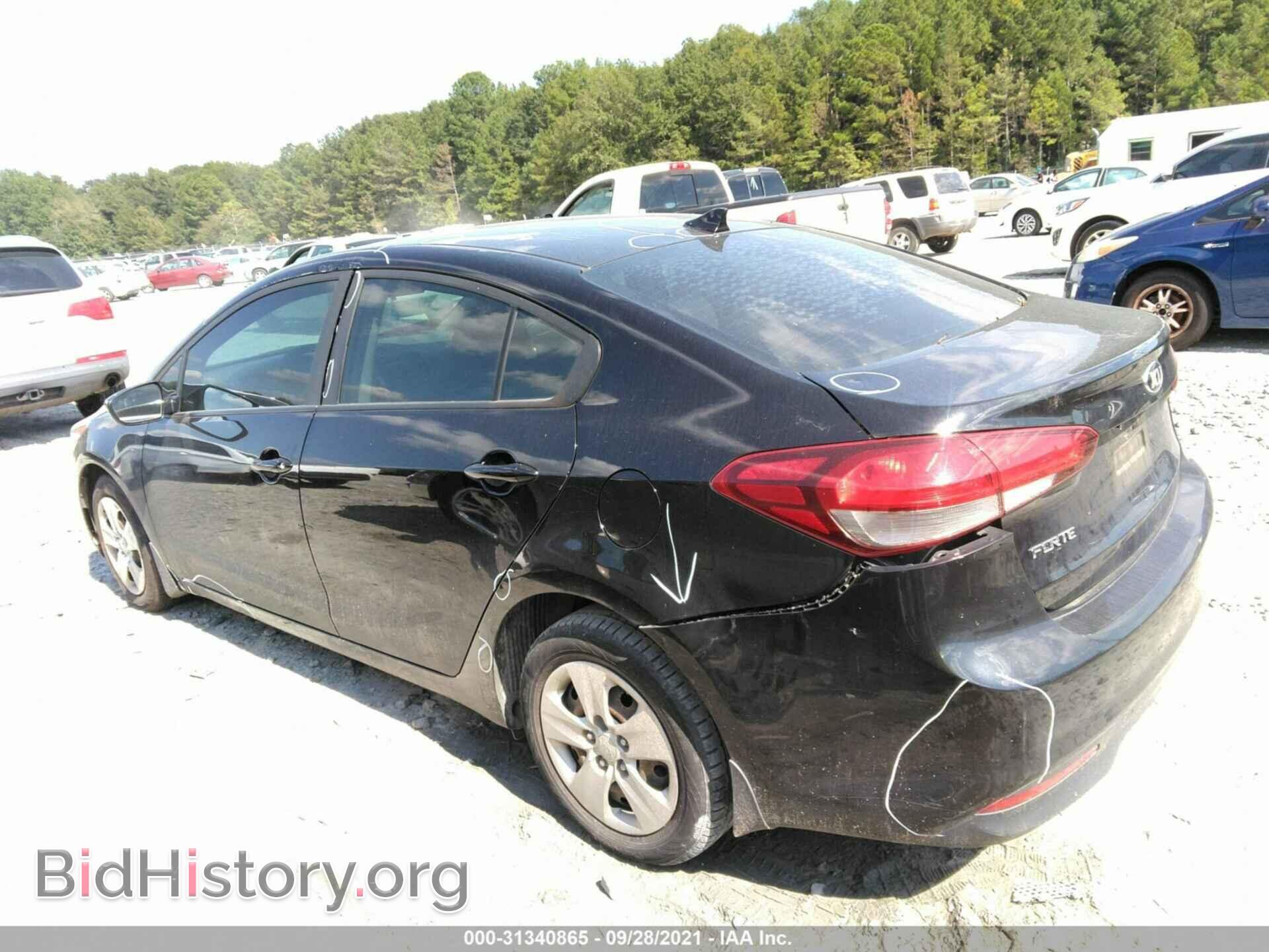 2017 KIA FORTE - VIN: 3KPFK4A75HE019556 - Photo 3