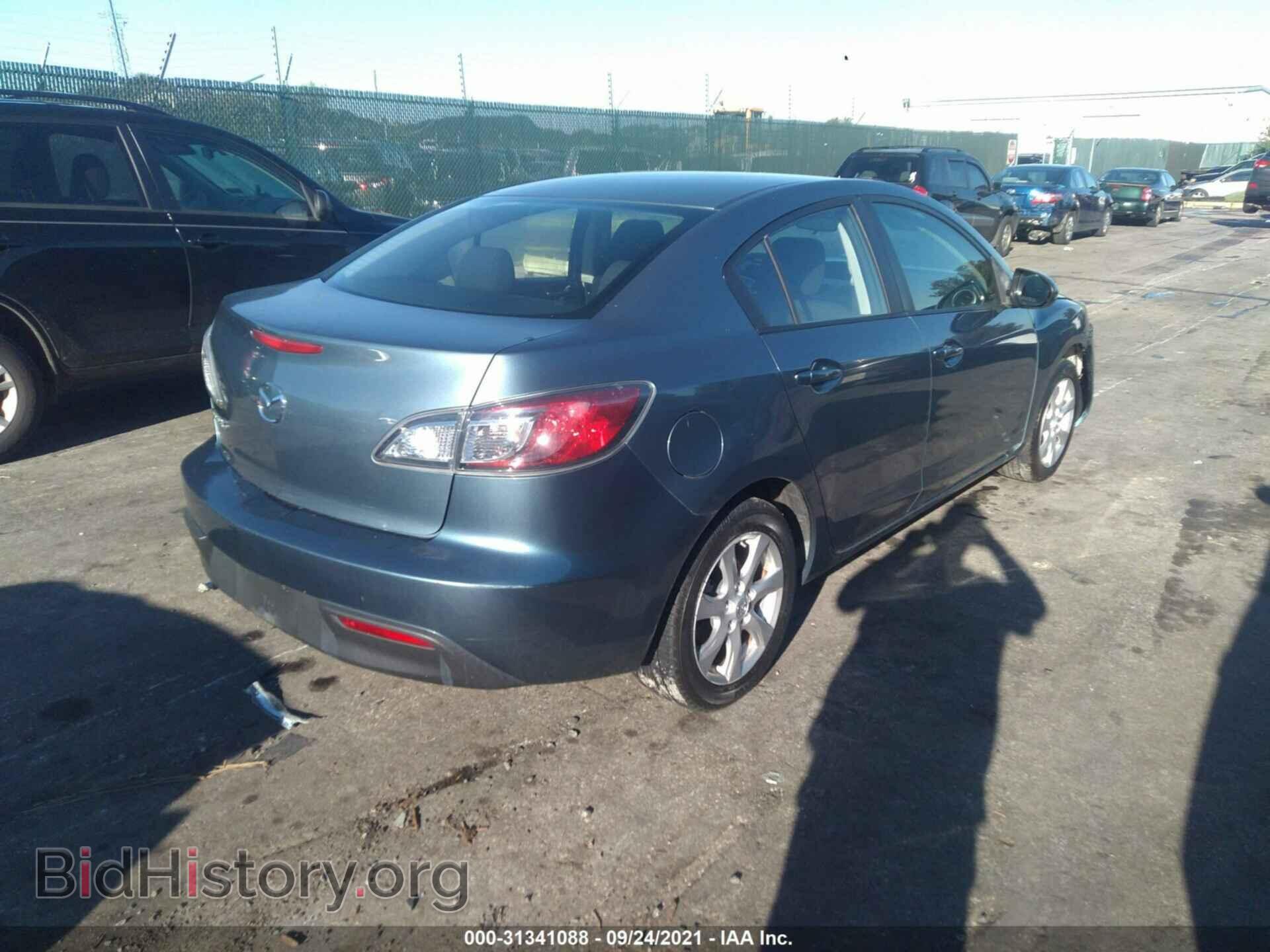 2011 MAZDA MAZDA3 - VIN: JM1BL1VG9B1902459 - Фото 4