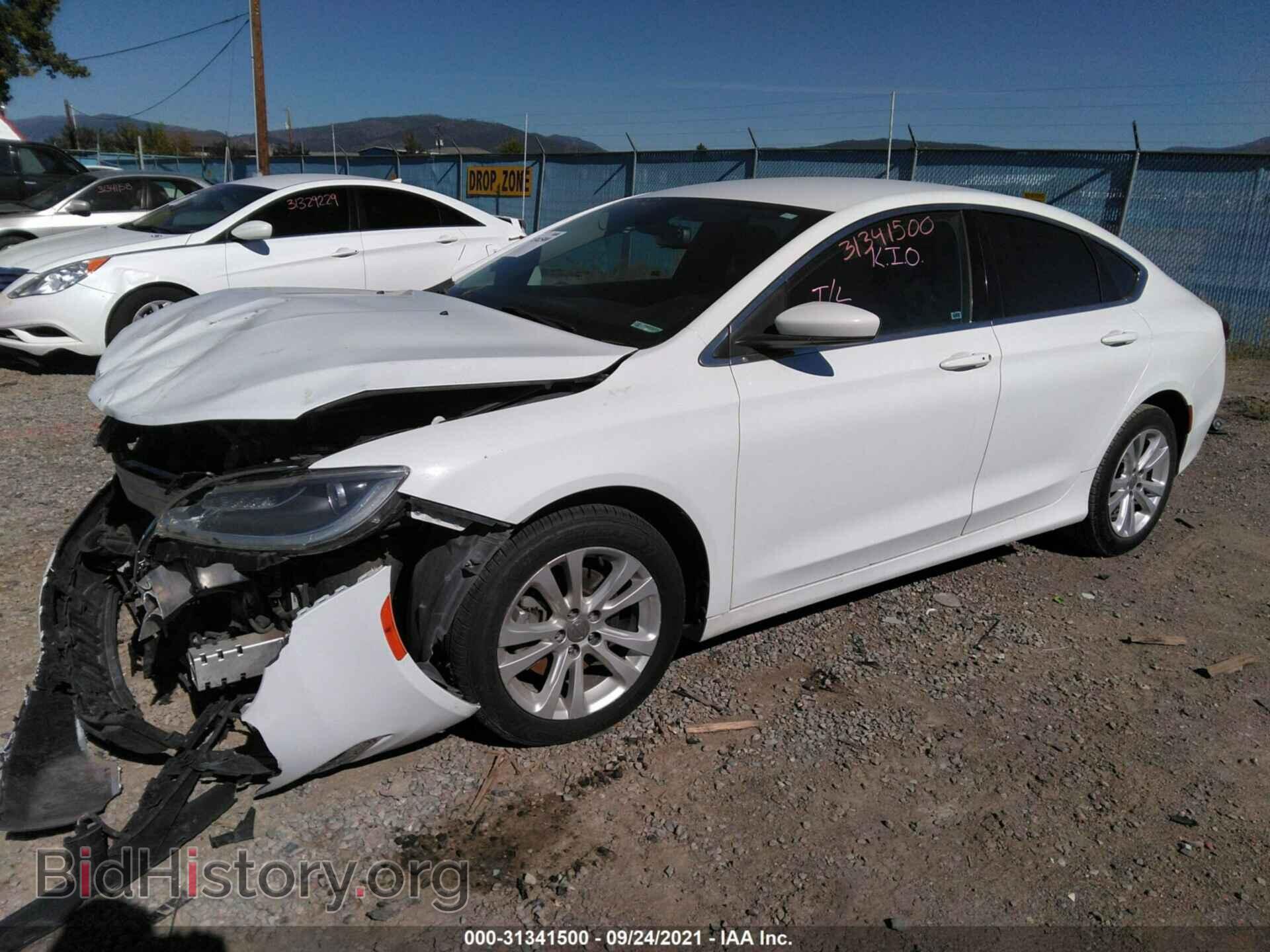 2015 CHRYSLER 200 - VIN: 1C3CCCAB2FN731552 - Photo 2