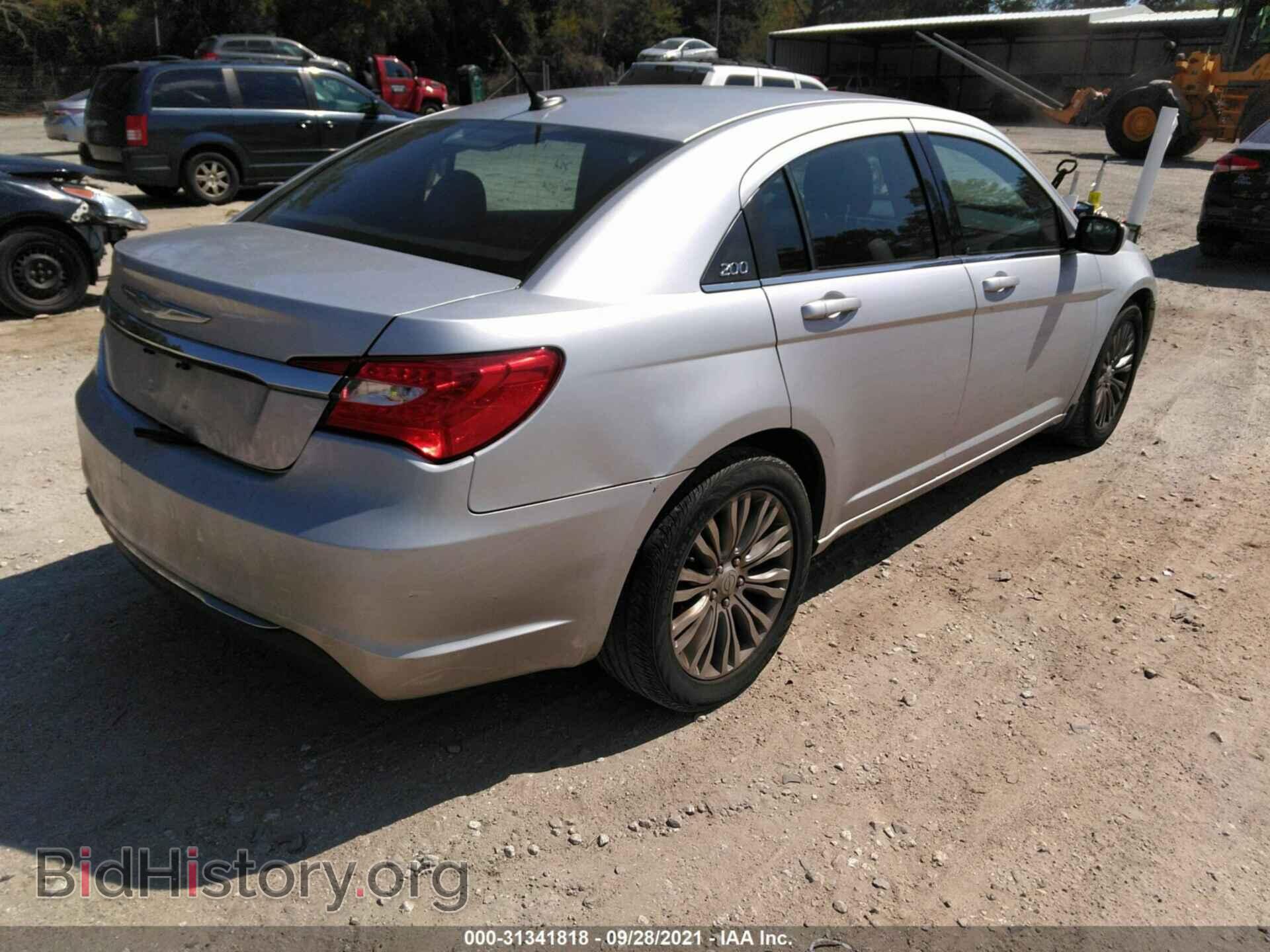 2012 CHRYSLER 200 - VIN: 1C3CCBAB4CN248716 - Фото 4