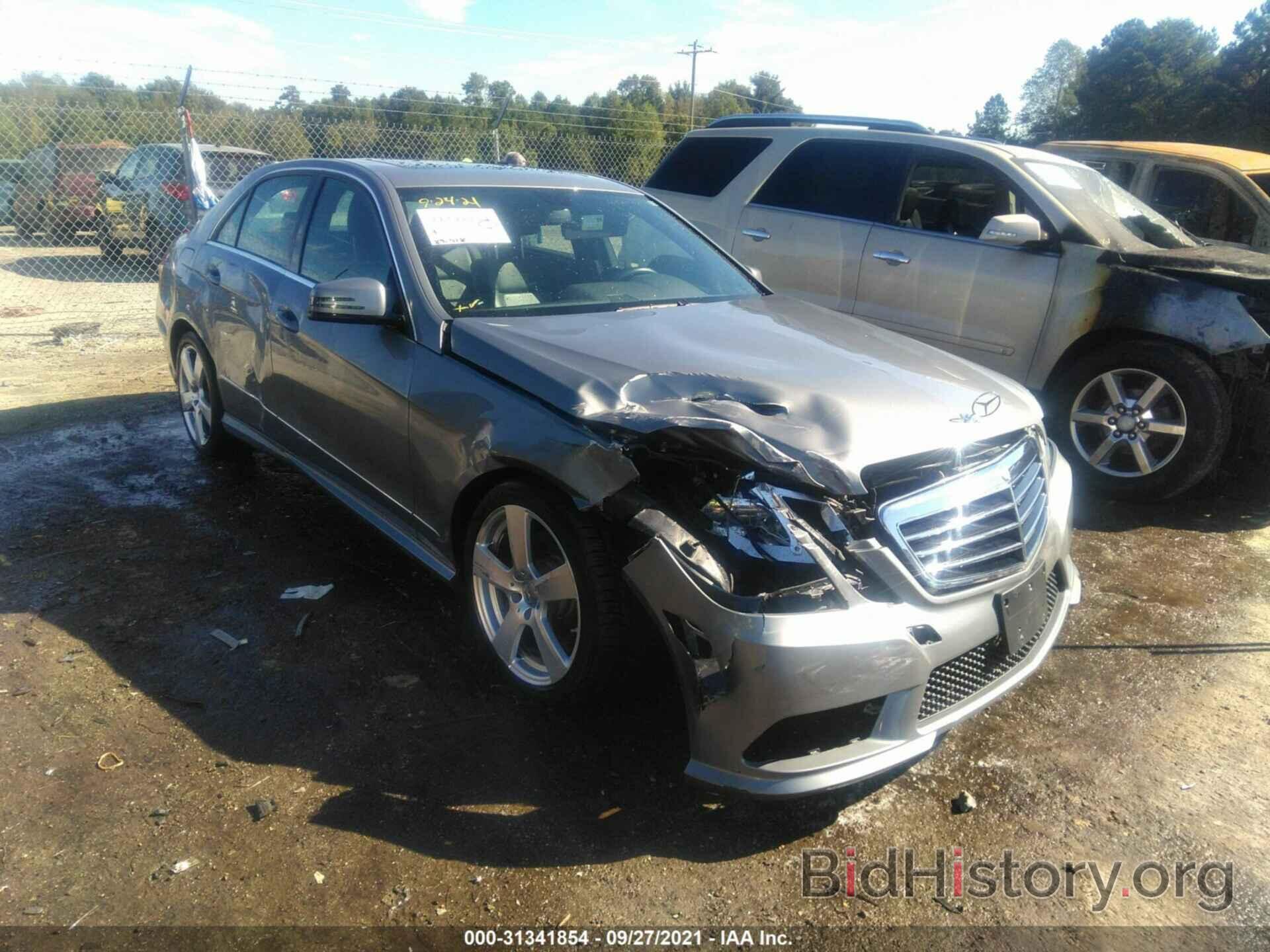 Photo WDDHF8HB8BA496612 - MERCEDES-BENZ E-CLASS 2011