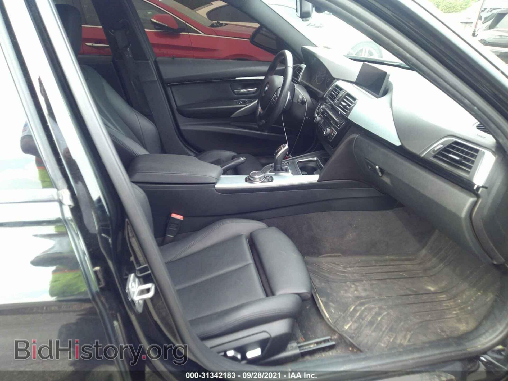 2016 BMW 3 SERIES - VIN: WBA8E3G57GNU02230 - Фото 5