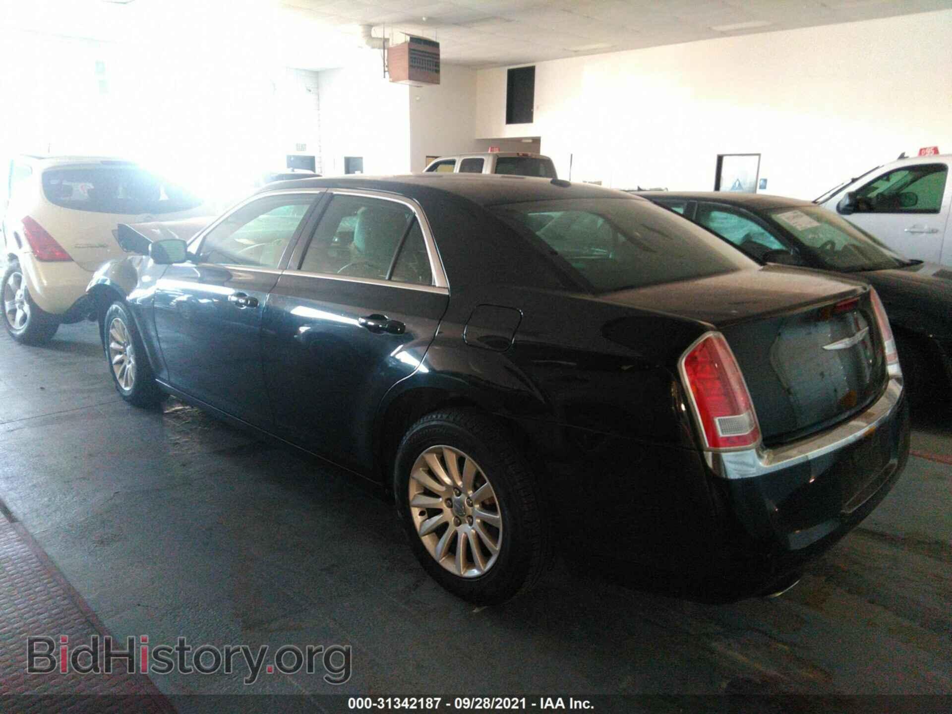 2014 CHRYSLER 300 - VIN: 2C3CCAAG7EH212892 - Фото 3
