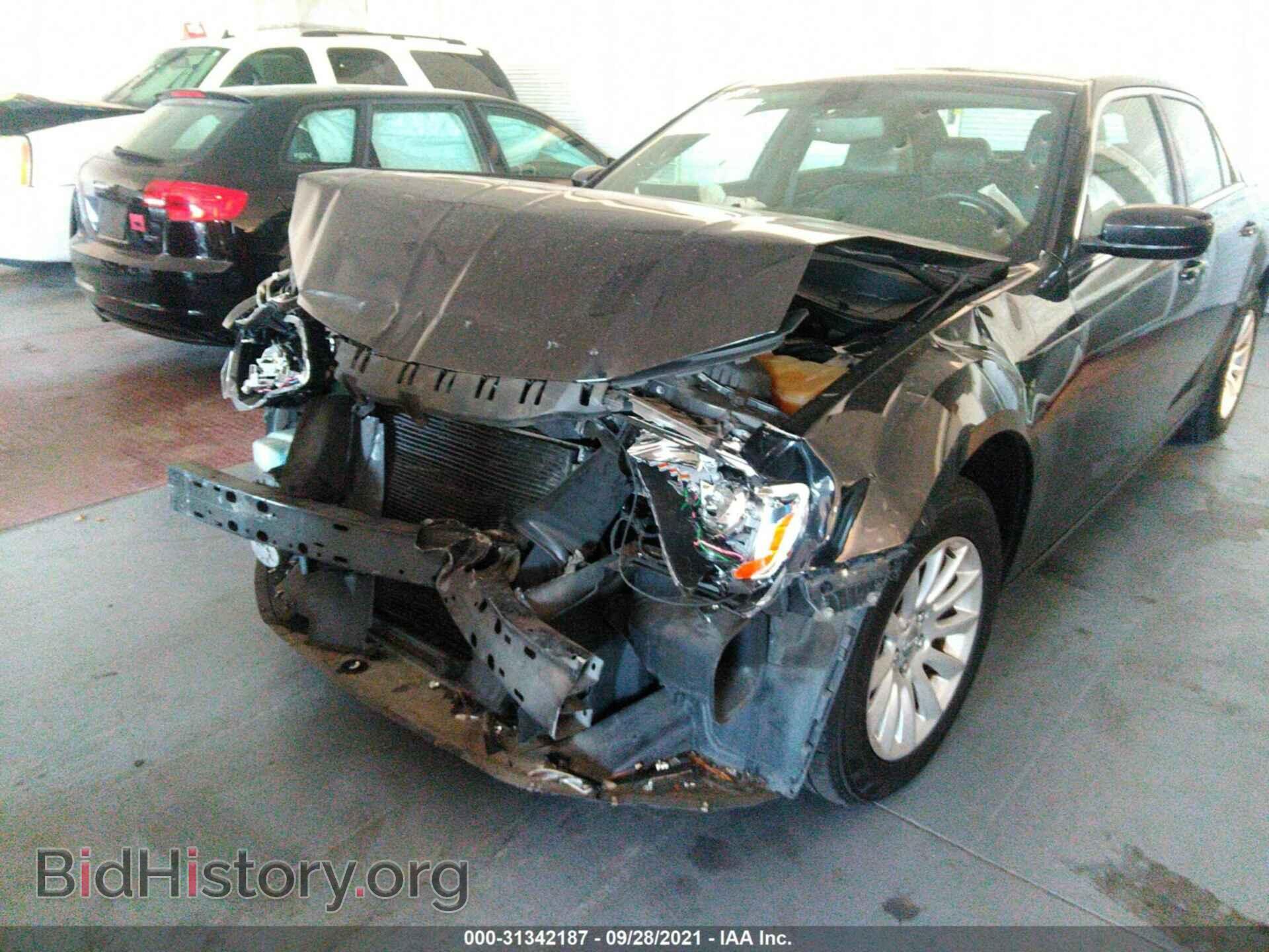 2014 CHRYSLER 300 - VIN: 2C3CCAAG7EH212892 - Фото 6