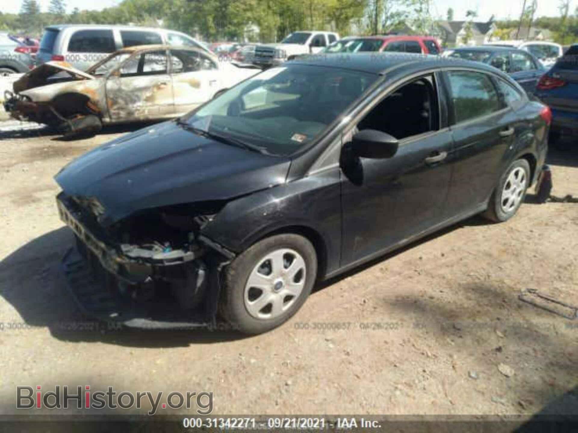 2015 FORD FOCUS - VIN: 1FADP3E20FL322420 - Photo 2