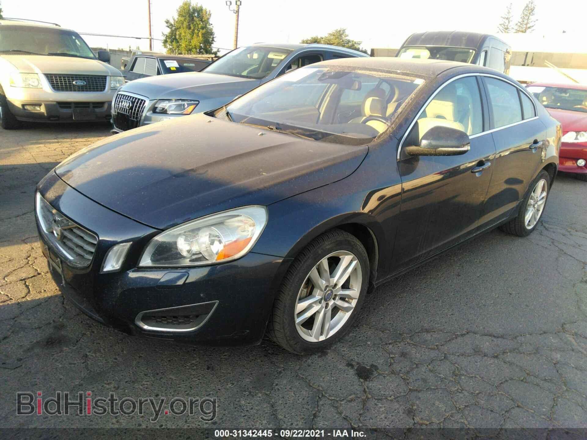 2013 VOLVO S60 - VIN: YV1612FS5D2221772 - Фото 2