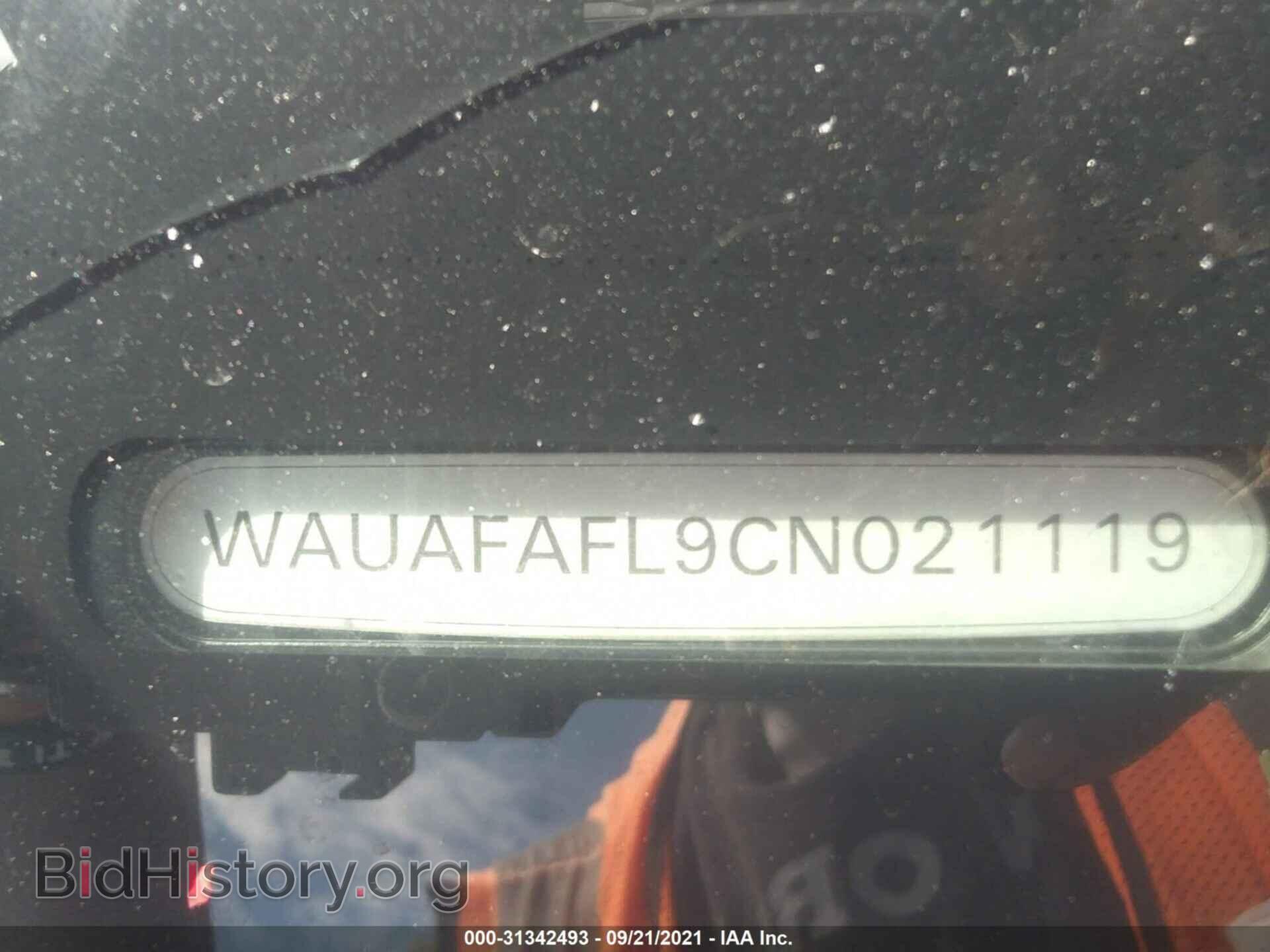 2012 AUDI A4 - VIN: WAUAFAFL9CN021119 - Фото 9