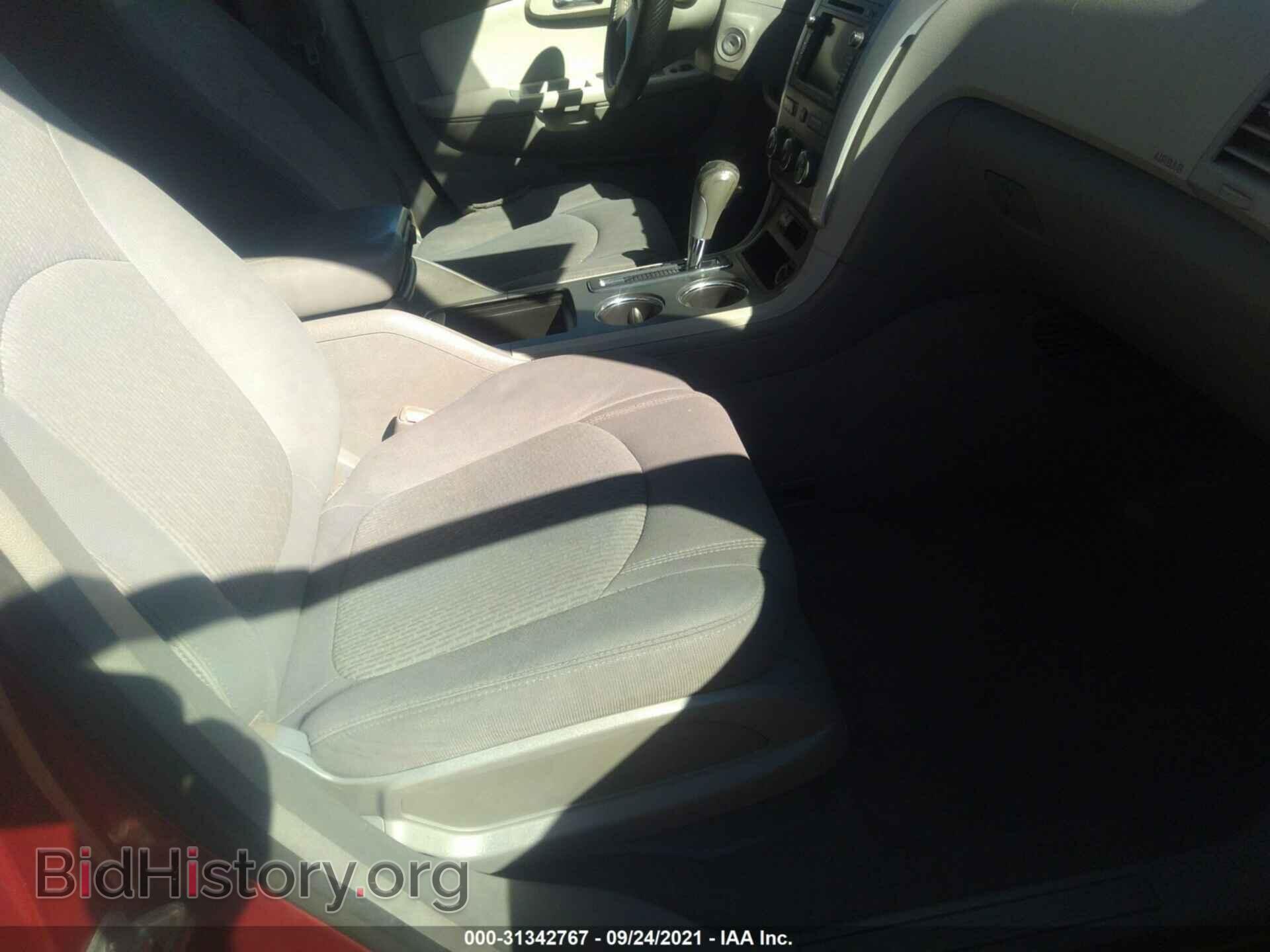 2009 CHEVROLET TRAVERSE - VIN: 1GNER23D19S148558 - Фото 5