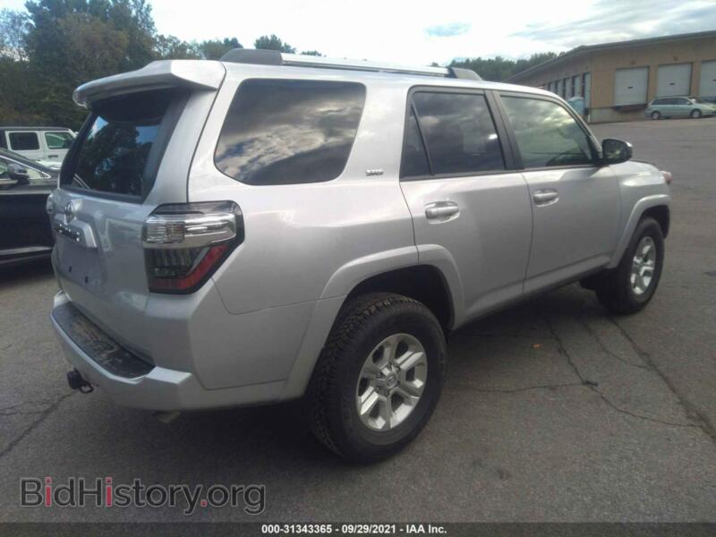 2021 Toyota 4RUNNER (VIN JTEEU5JRXM5248894) — фото 4 из 11