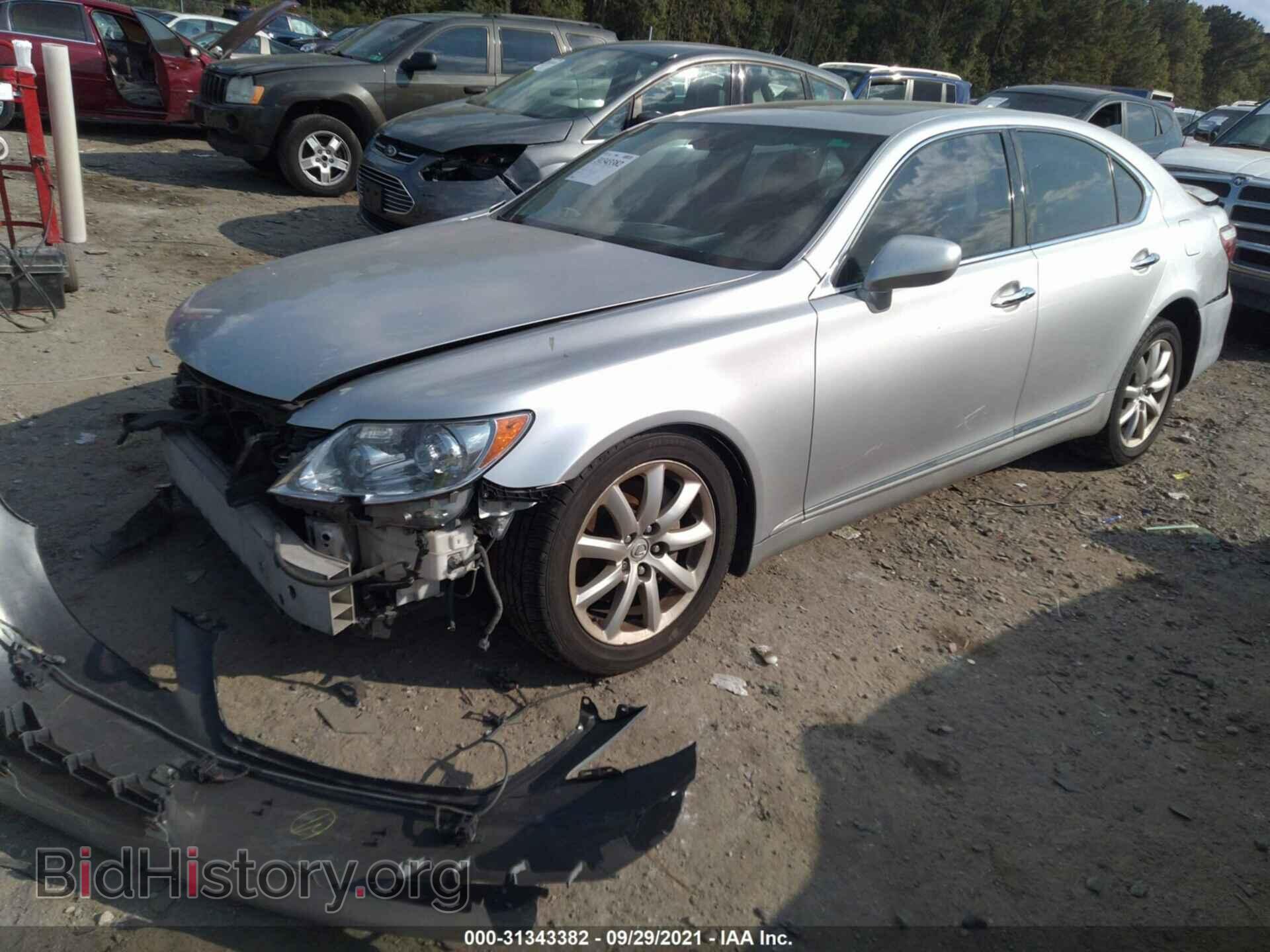 2007 LEXUS LS 460 - VIN: JTHBL46F575017178 - Photo 2