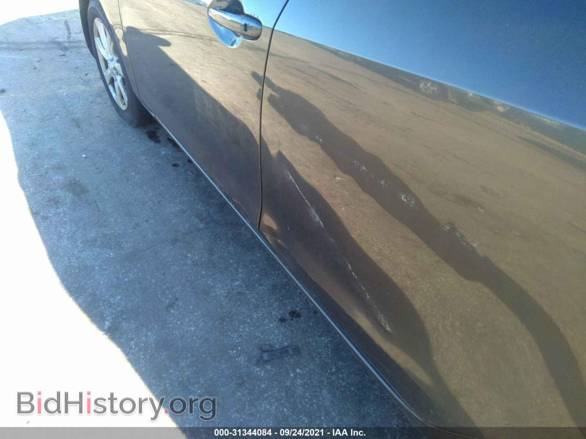 2011 MAZDA MAZDA3 - VIN: JM1BL1VF7B1434075 - Фото 6